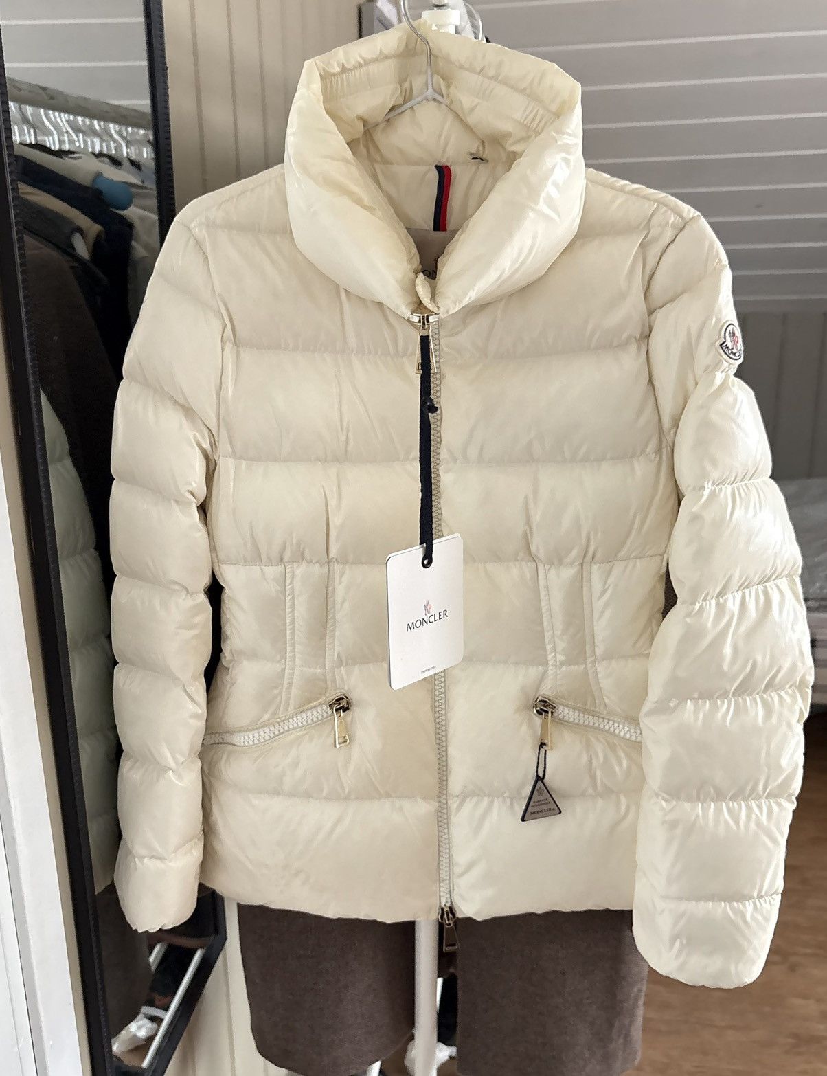 Moncler Moncler Daphne Jacket Size M / US 6-8 / IT 42-44 - 4 Thumbnail