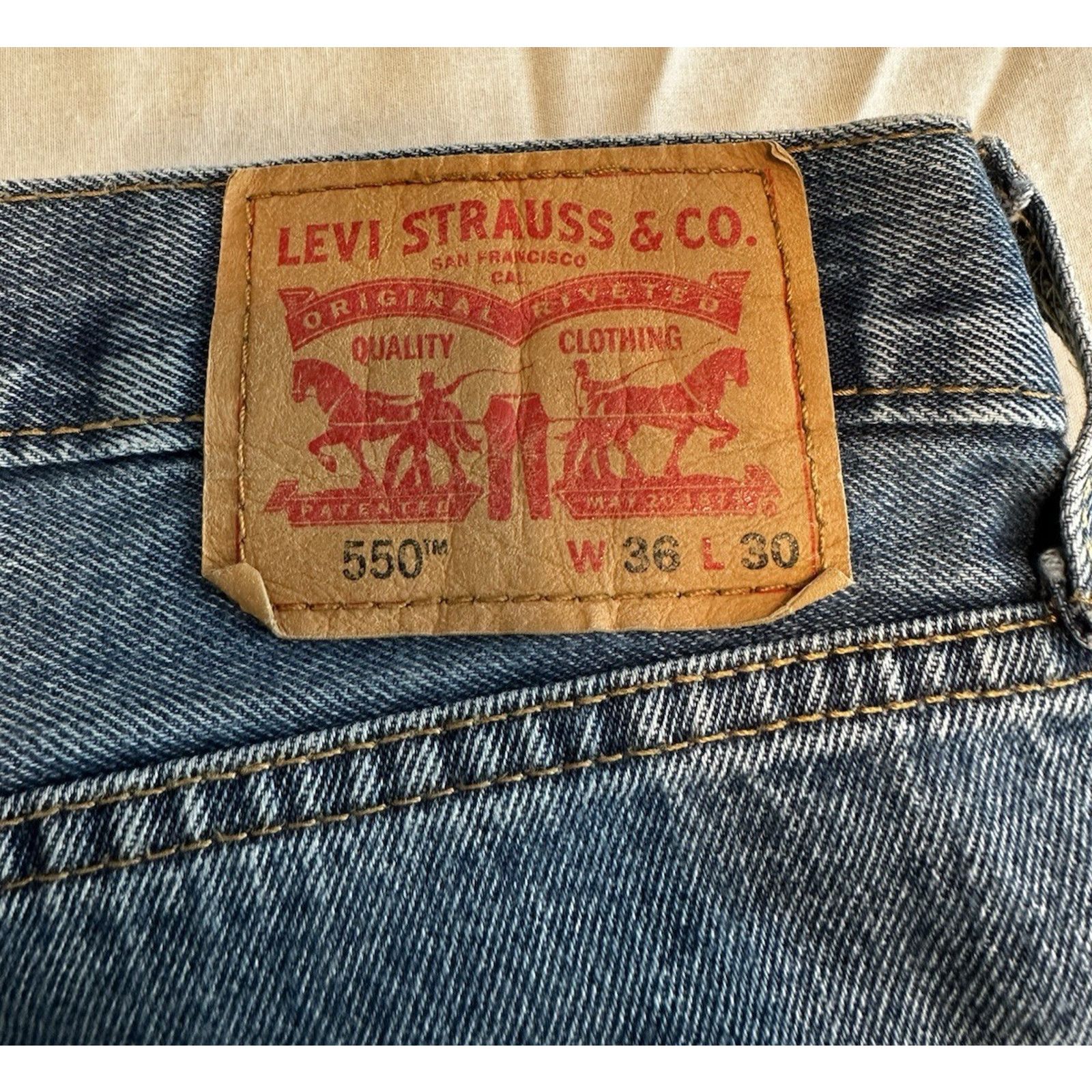 Levi's Levis 550 Jeans 36x30 Blue Med Relaxed Streetware Normcore Size US 36 / EU 52 - 6 Thumbnail