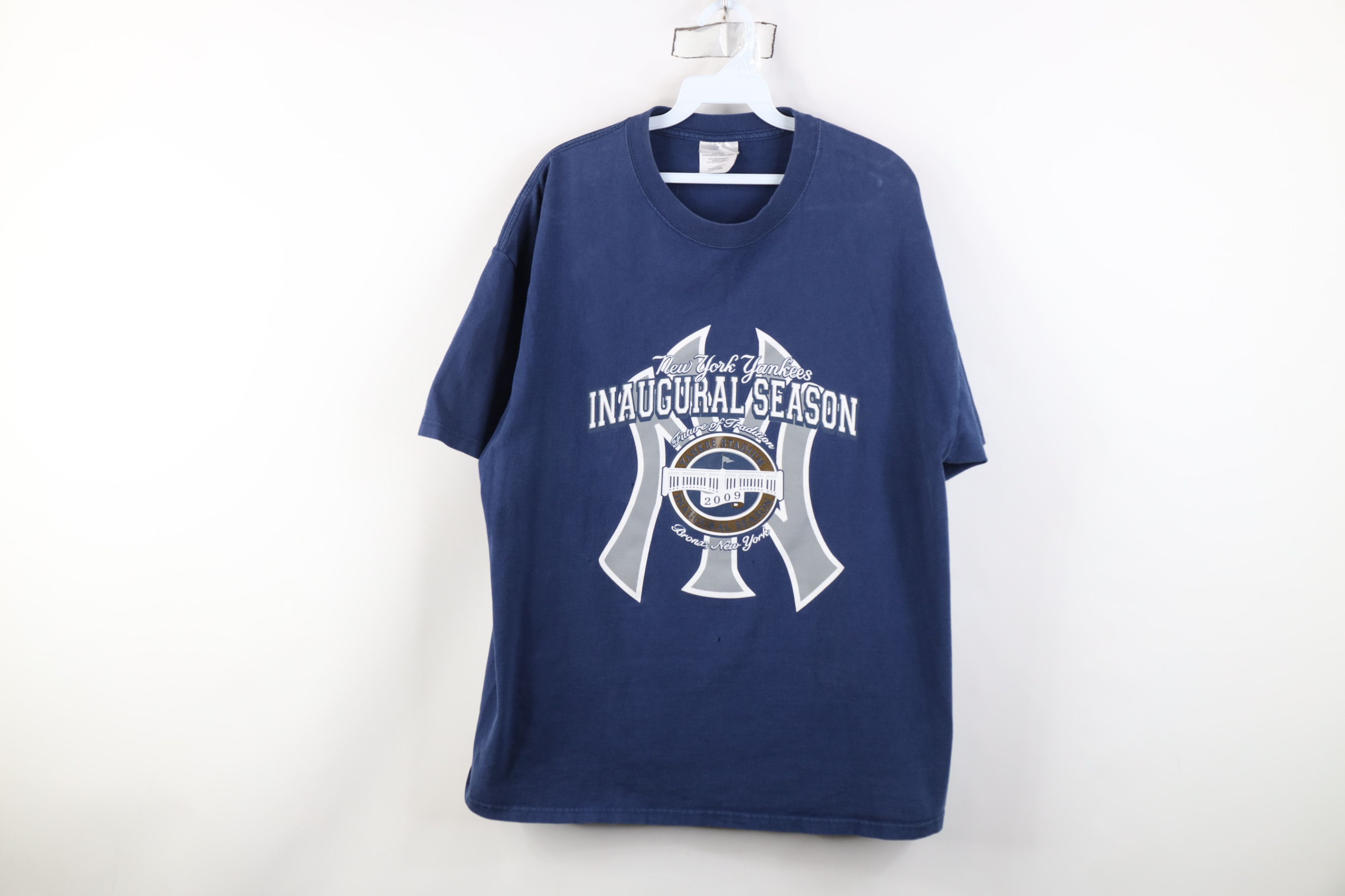 Vintage Vintage Y2K Season New York Yankees Baseball Stadium T-Shirt Size US XL / EU 56 / 4 - 1 Thumbnail