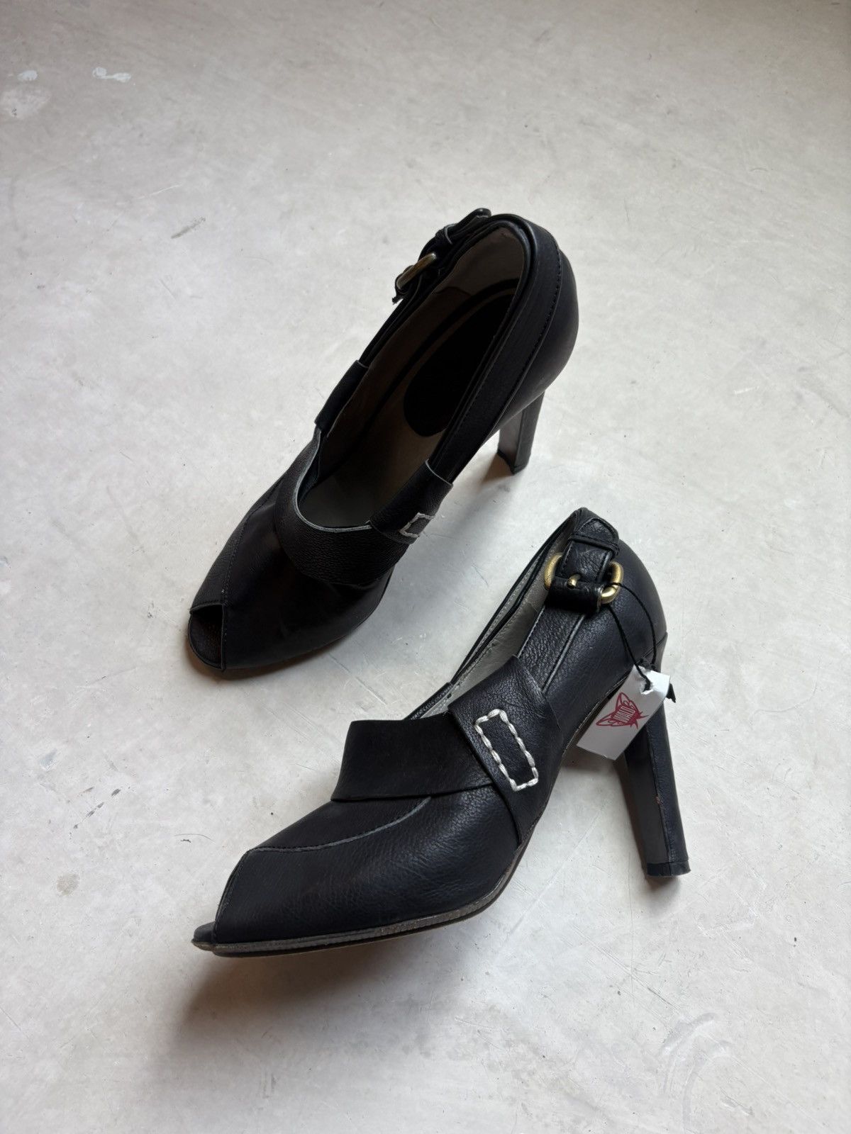 Manolo Blahnik Manolo Blahnik heels Size US 9 / IT 39 - 19 Thumbnail