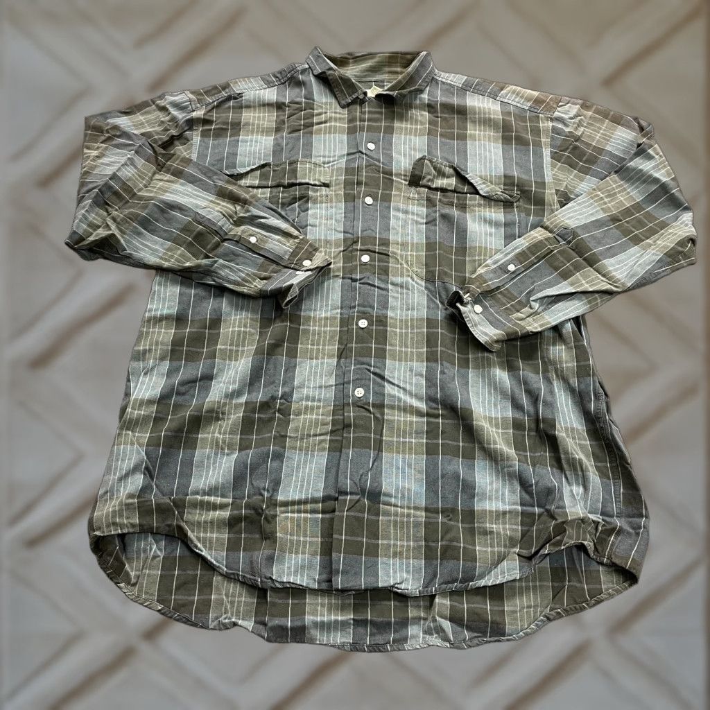 Banana Republic VINTAGE Banana Republic Button-Up Shirt Mens L Green Plaid Long Sleeve 52in Chest Cotton Knit Pocket Casual Business Mens Size US L / EU 52-54 / 3 - 1 Thumbnail