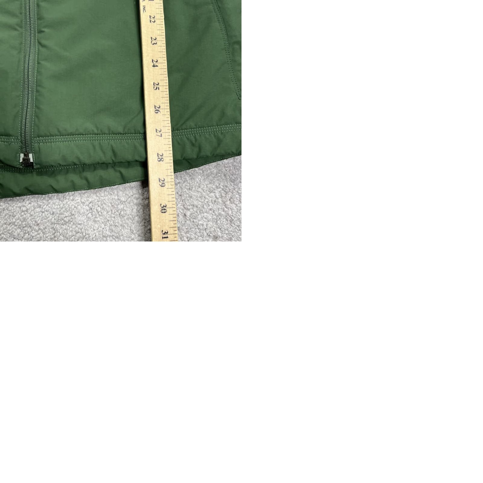 Vintage VINTAGE LL Bean Vest Mens XL Tall XLT Green Nylon Fleece Lined Full Zip Outdoors 0BDR5 Size US XL / EU 56 / 4 - 9 Thumbnail