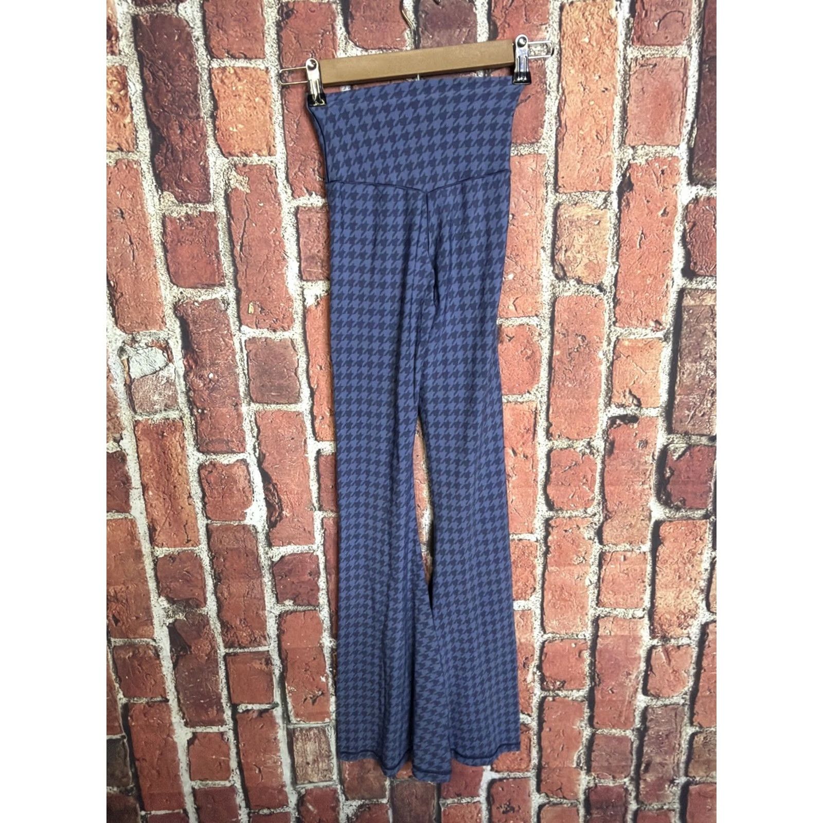 Vintage Aerie Leggings Shirt? No, Original. Size 28" / US 6 / IT 42 - 2 Thumbnail