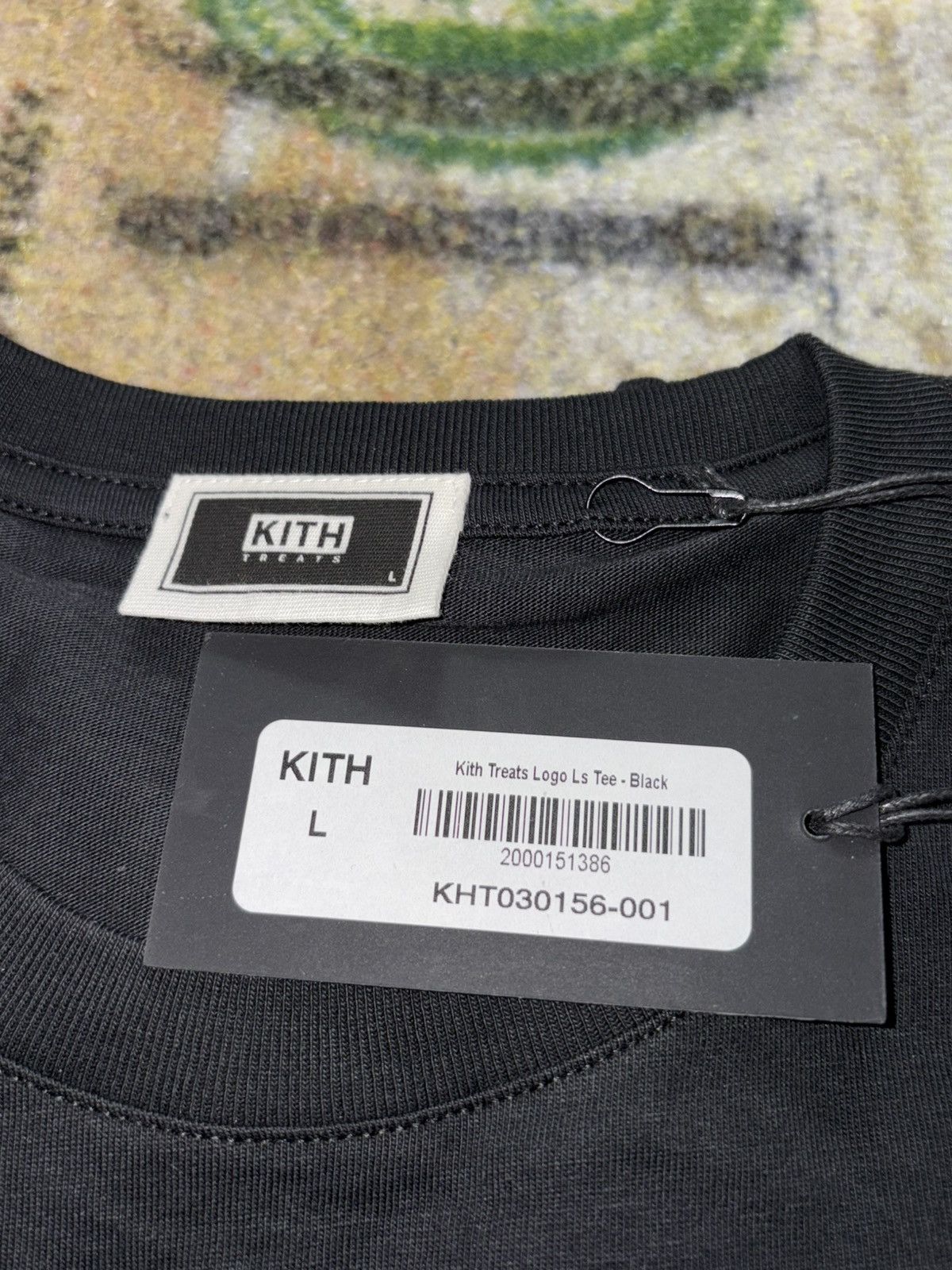 Kith × Ronnie Fieg Kith Treats World Tour Logo Long Sleeve Pocket Tee Black Size US L / EU 52-54 / 3 - 5 Thumbnail