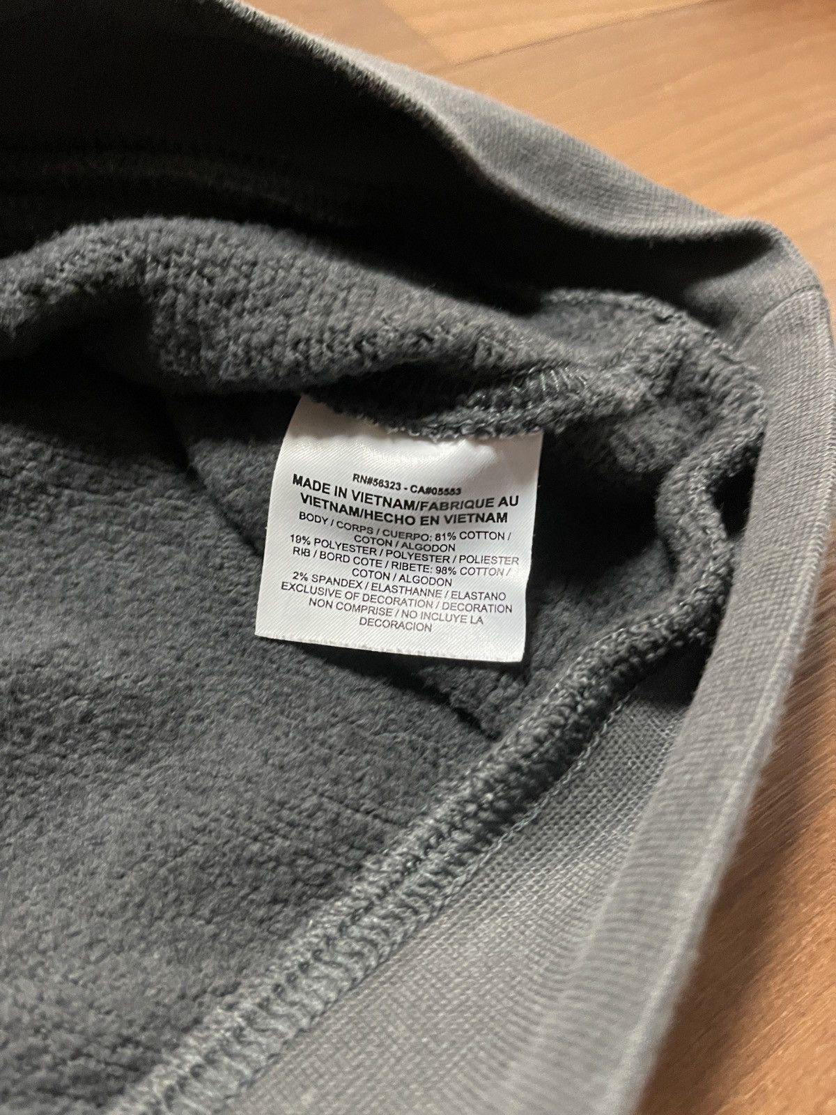 Nike Nike black crewneck sweater size large Size US L / EU 52-54 / 3 - 3 Thumbnail