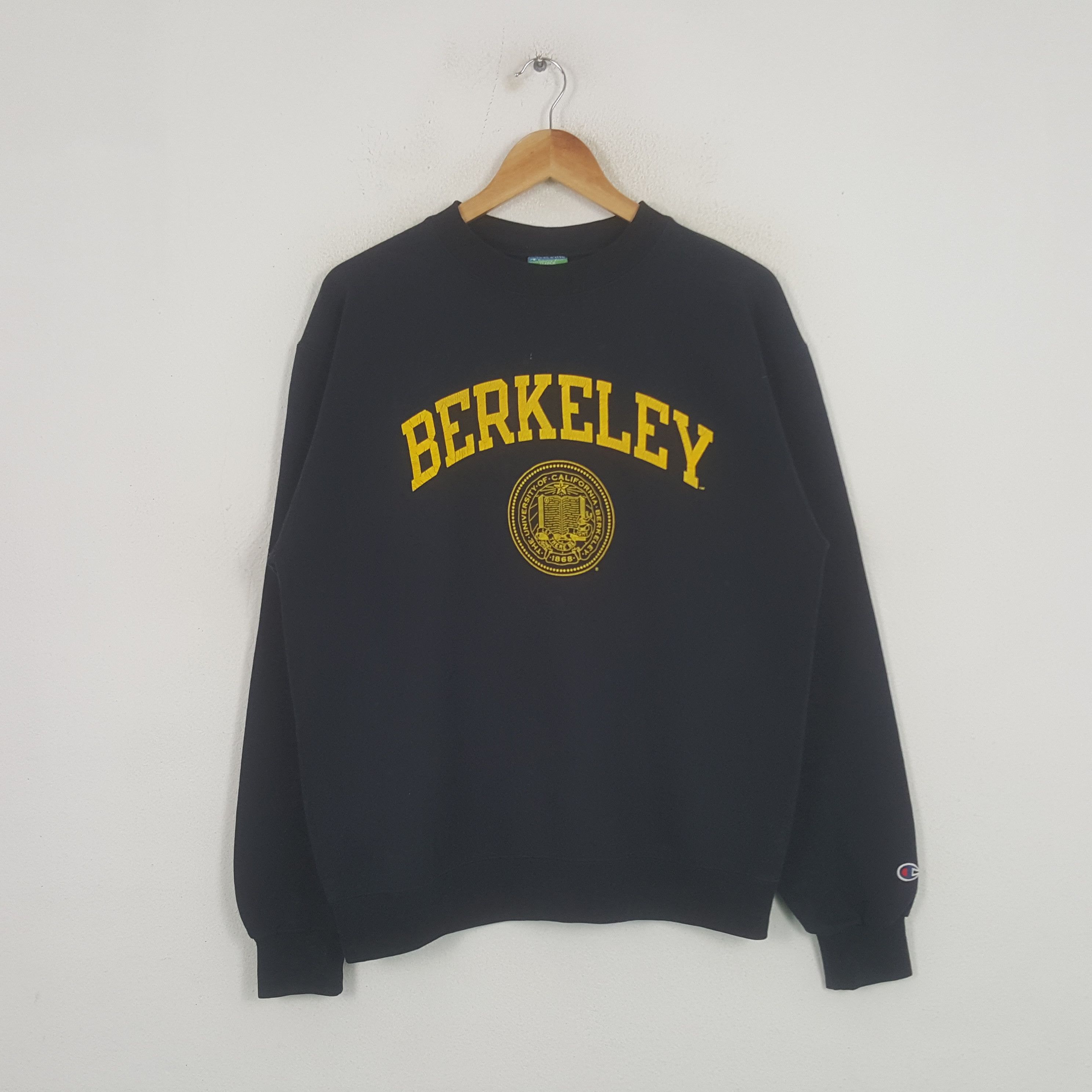 Vintage american university sweatshirt hotsell