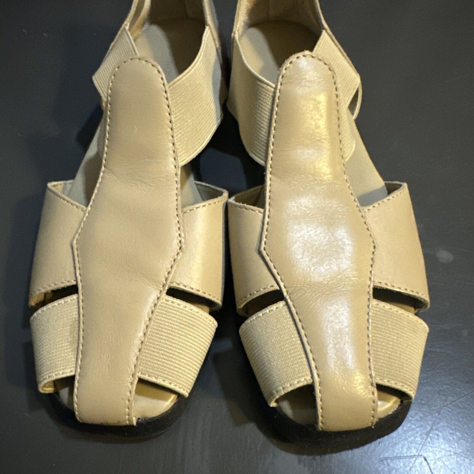 Covington Covington Women’s 6.5 Sandal Polly 83129 Strappy Beige Rubbe Size US 6.5 / IT 36.5 - 8 Thumbnail