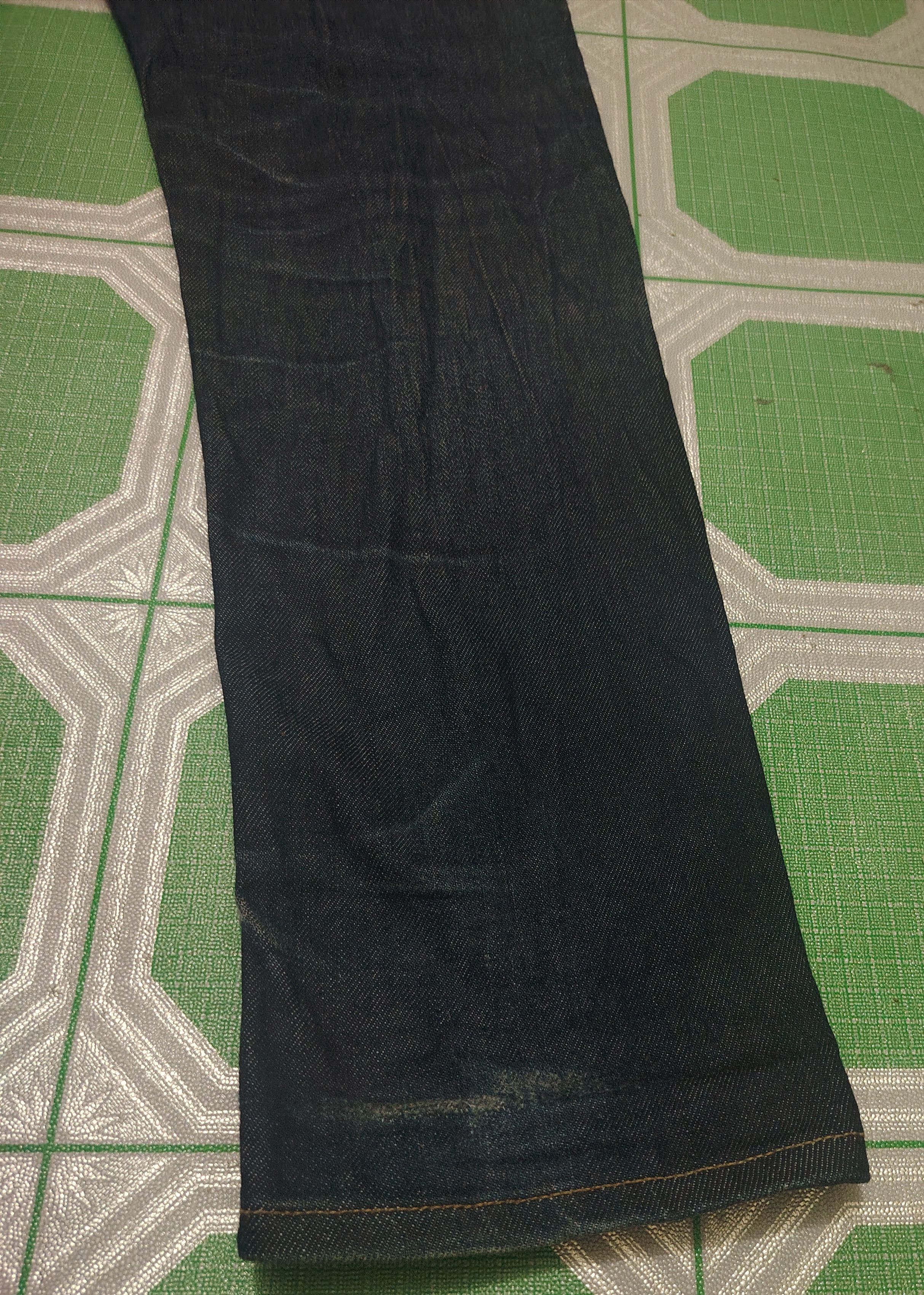 Undercover × Uniqlo Japan Uniqlo Selvedge Jeans Distressed Jeans Size US 34 / EU 50 - 20 Thumbnail