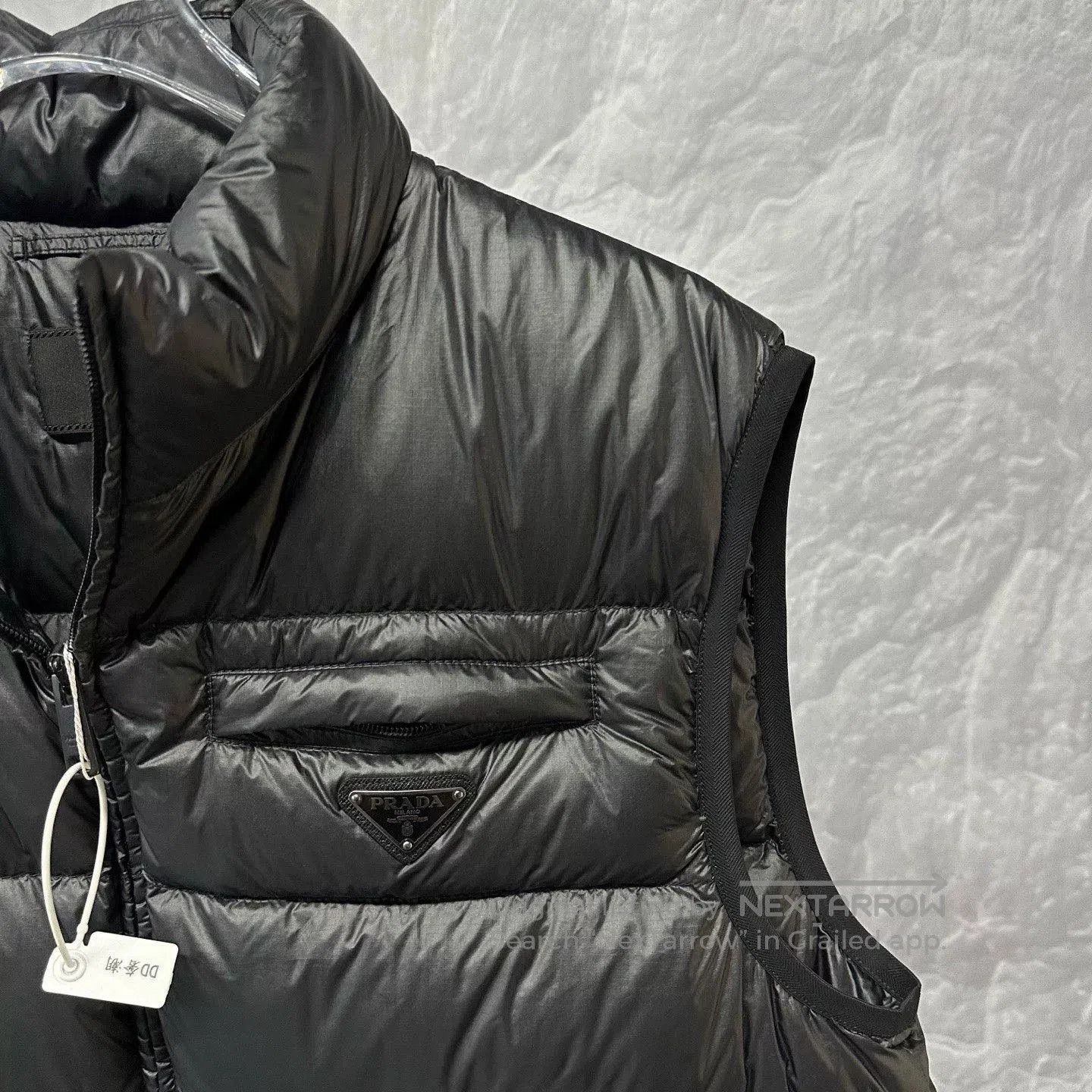 Prada prada black puffer vest with triangle logo. Size US XXL / EU 58 / 5 - 3 Thumbnail