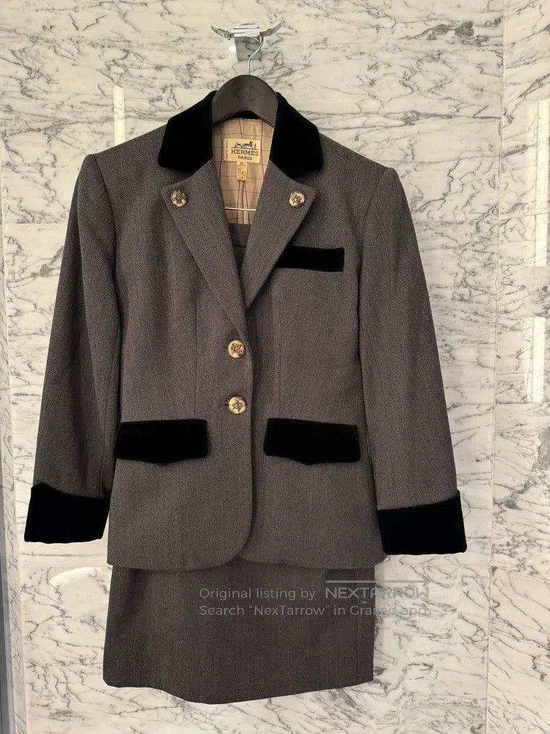 Hermes Hermes Black Velvet Patched Grey Wool Suit Size XS / US 0-2 / IT 36-38 - 1 Thumbnail