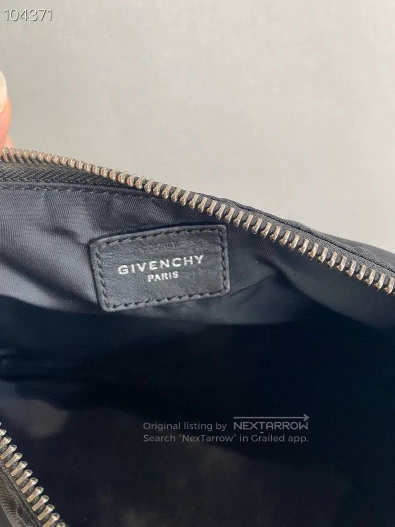 Givenchy Givenchy Disney Collaboration Handbag Size ONE SIZE - 6 Thumbnail