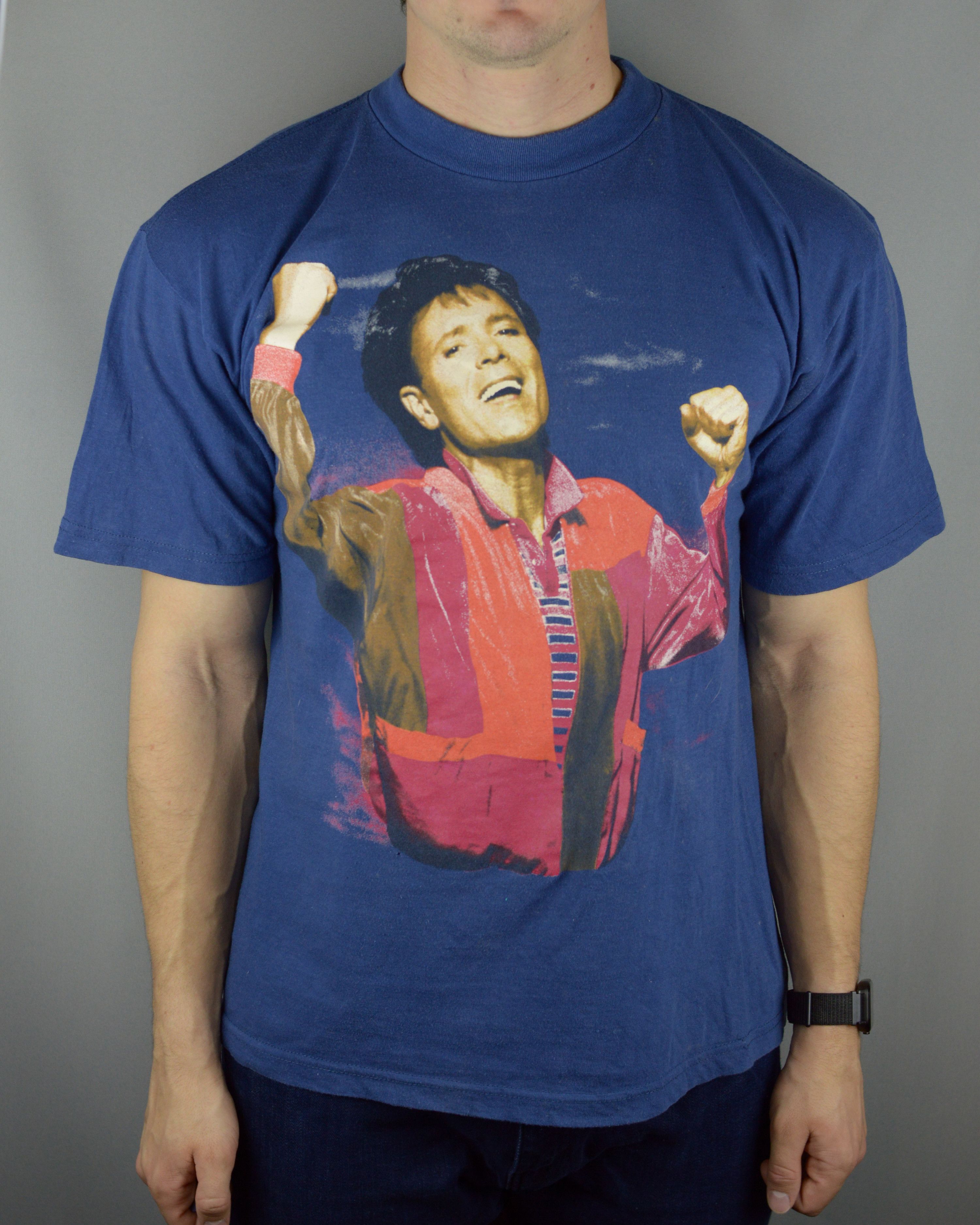 Vintage Vintage Cliff Richard 1992 t shirt Size US M / EU 48-50 / 2 - 1 Thumbnail
