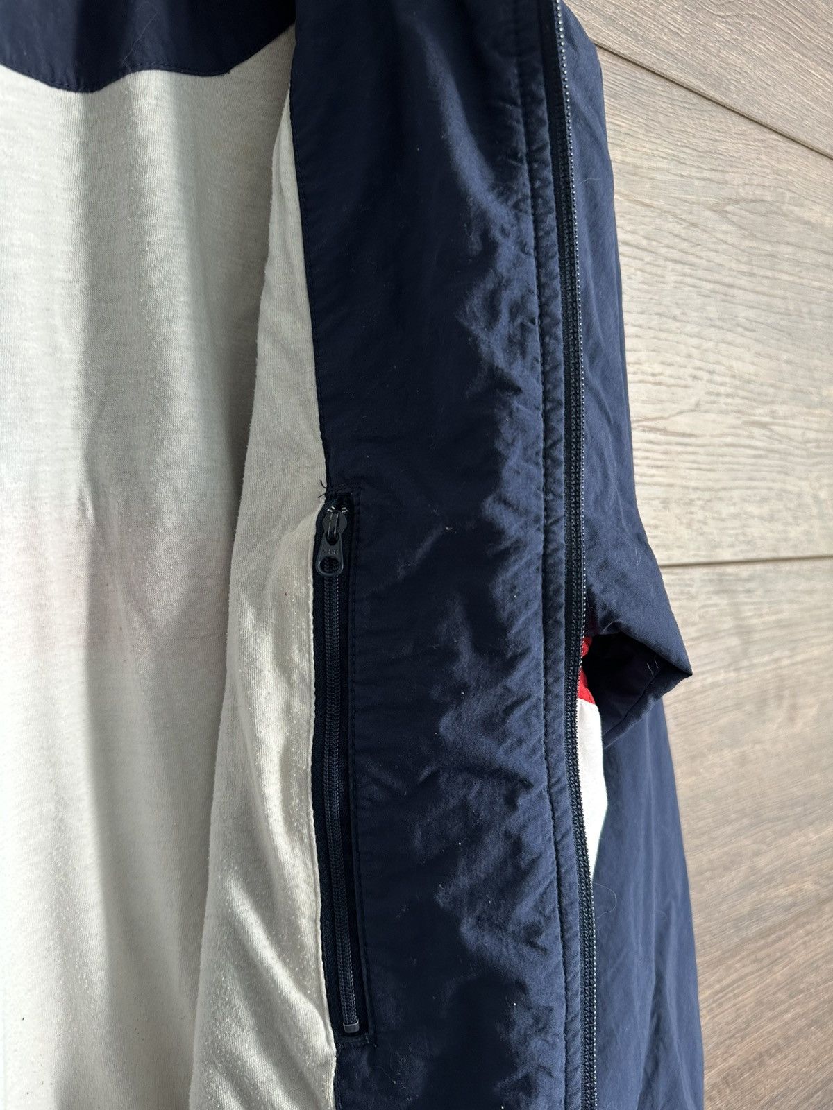 Nike × Vintage Vintage 90s Nike Y2K Track Jacket Windbreaker Swoosh Logo S Size US S / EU 44-46 / 1 - 10 Thumbnail