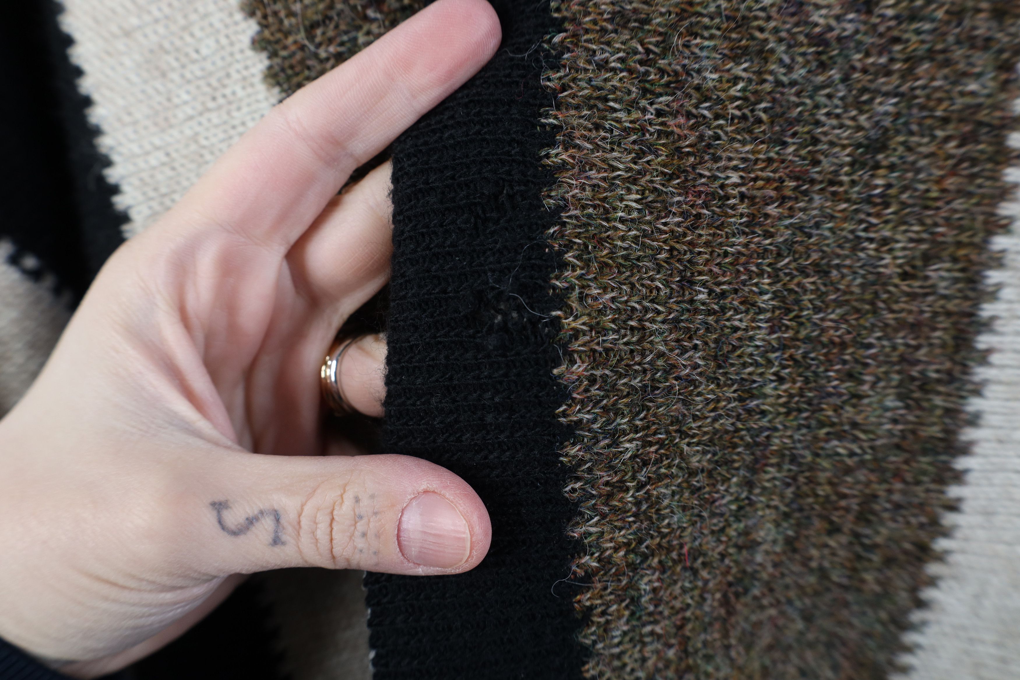 Vintage Vintage 90s Streetwear Wool Blend Sweater Earth Tone USA Size US XL / EU 56 / 4 - 5 Thumbnail