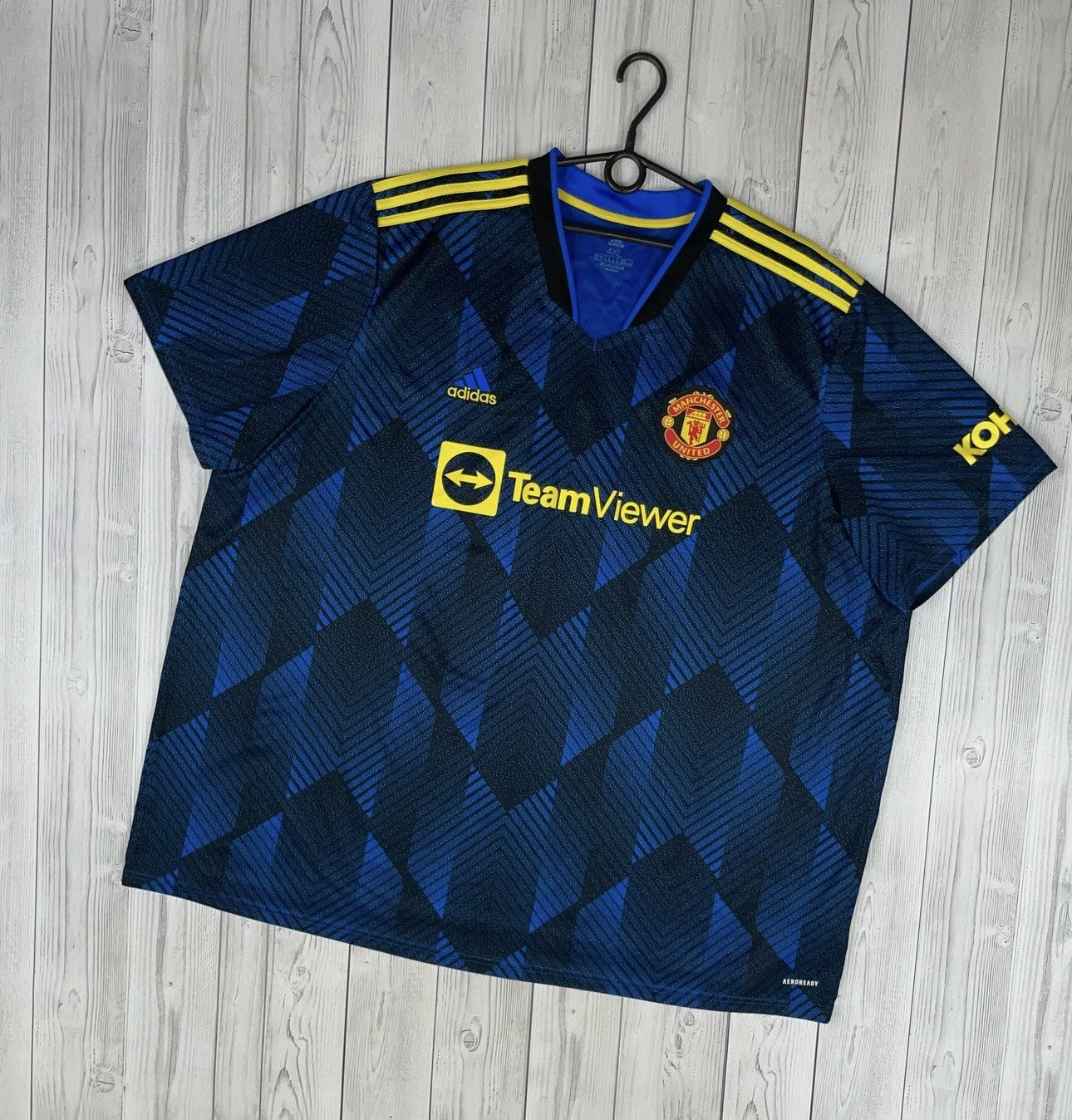 Adidas Vintage adidas Manchester United 7 Ronaldo soccer jersey Size US XXL / EU 58 / 5 - 2 Thumbnail