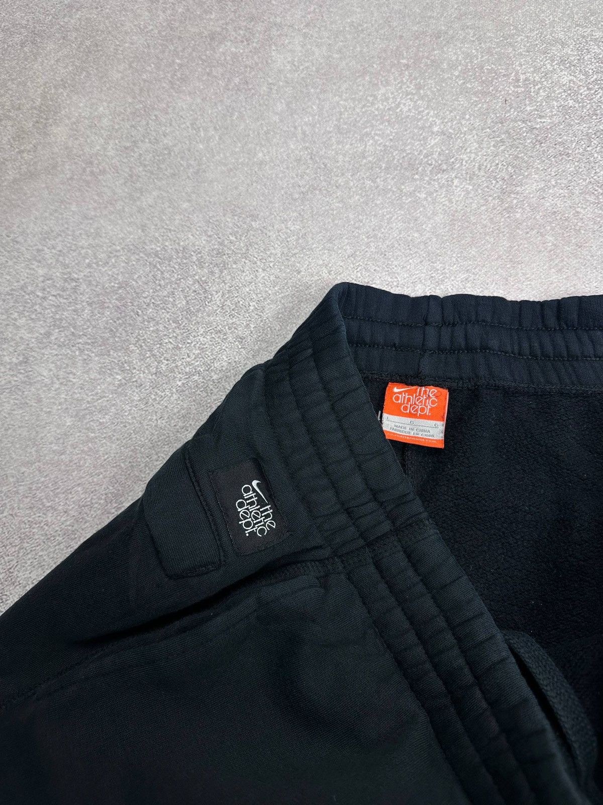 Nike Vintage Nike Y2K Sportwear Baggy Sweatpants L Size US 34 / EU 50 - 4 Thumbnail