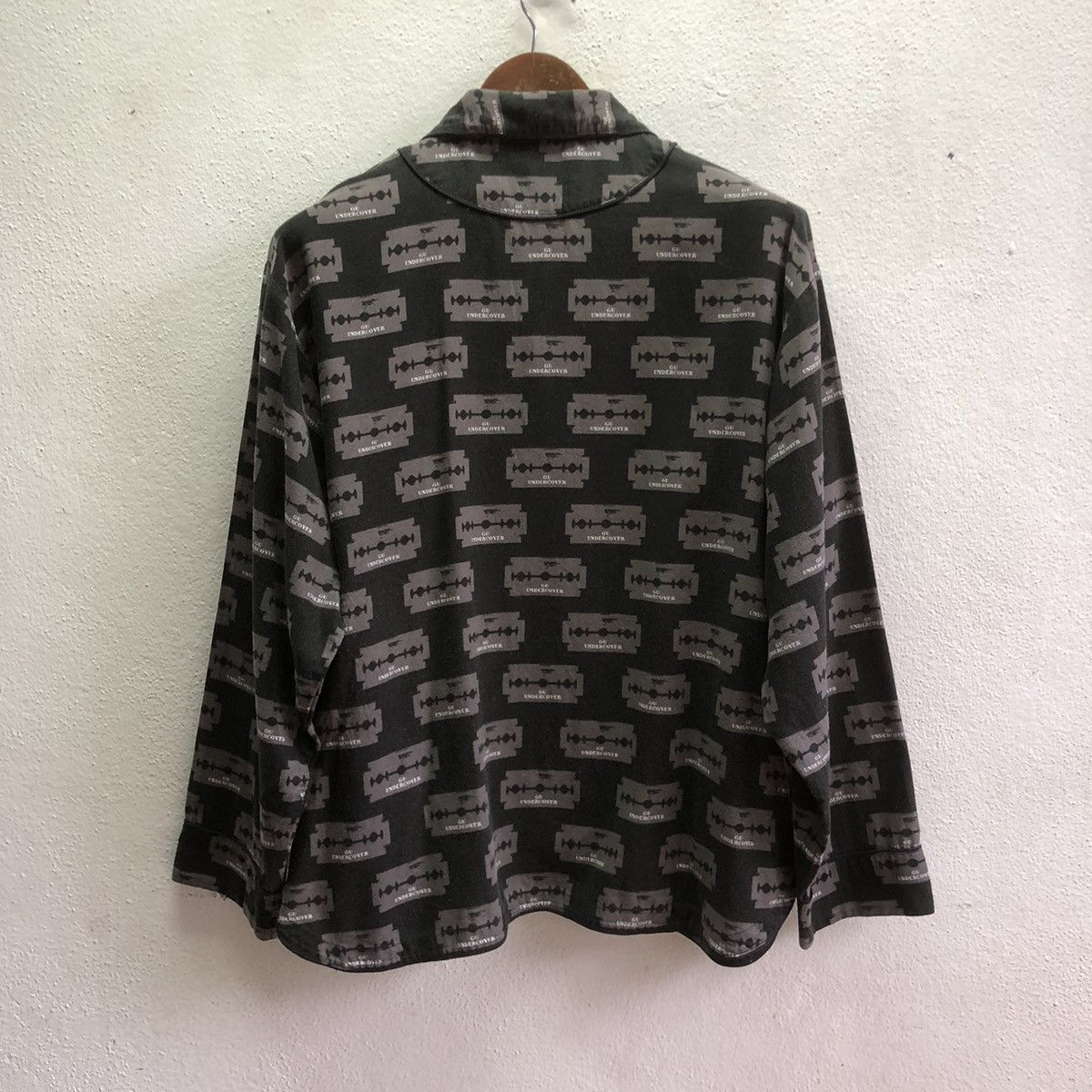 GU × Undercover GU x UNDERCOVER nightgown shirt Size US M / EU 48-50 / 2 - 3 Thumbnail