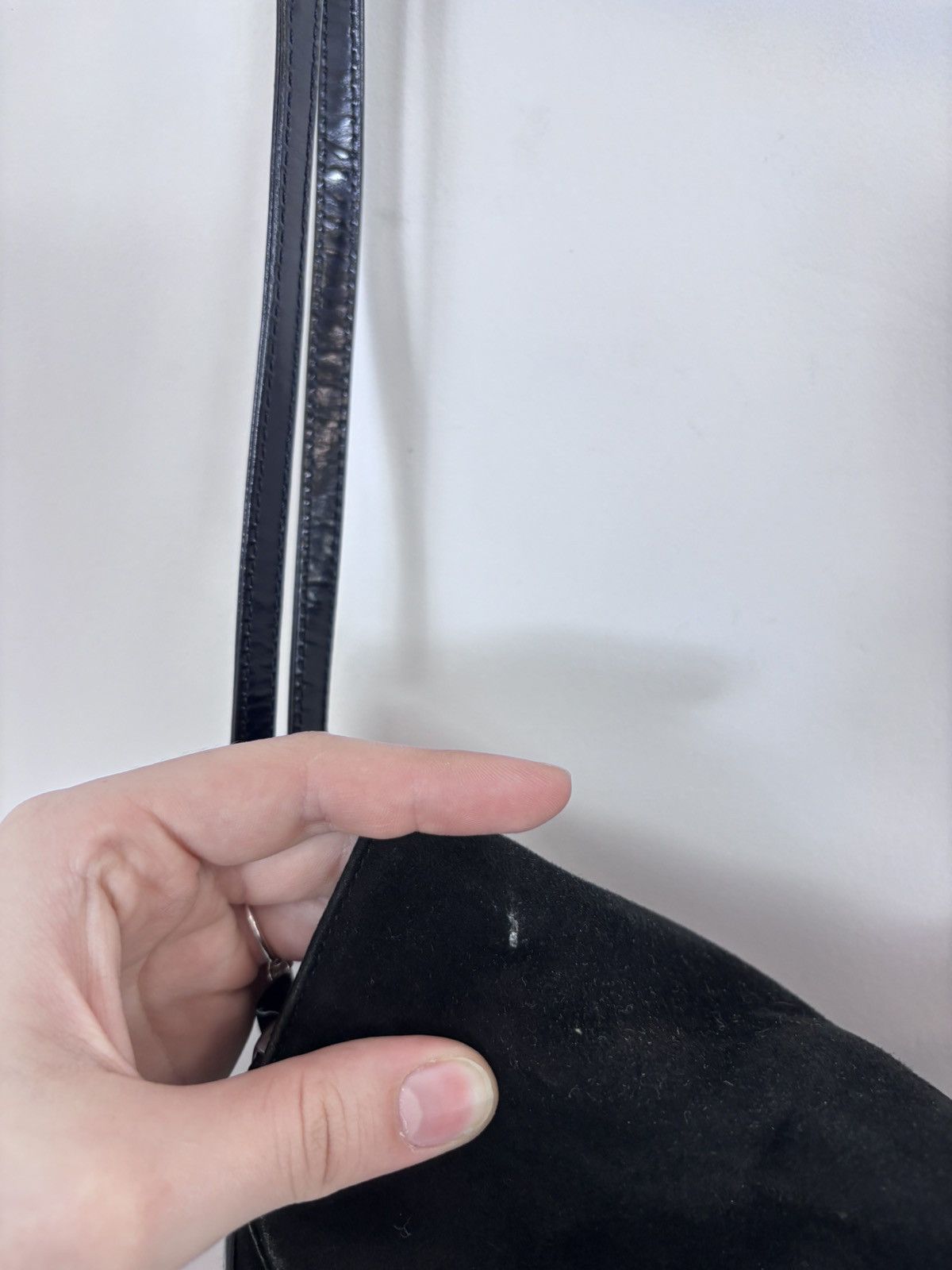 Bally Bally Black Suede Patent Leather Shoulder Bag Size ONE SIZE - 24 Thumbnail