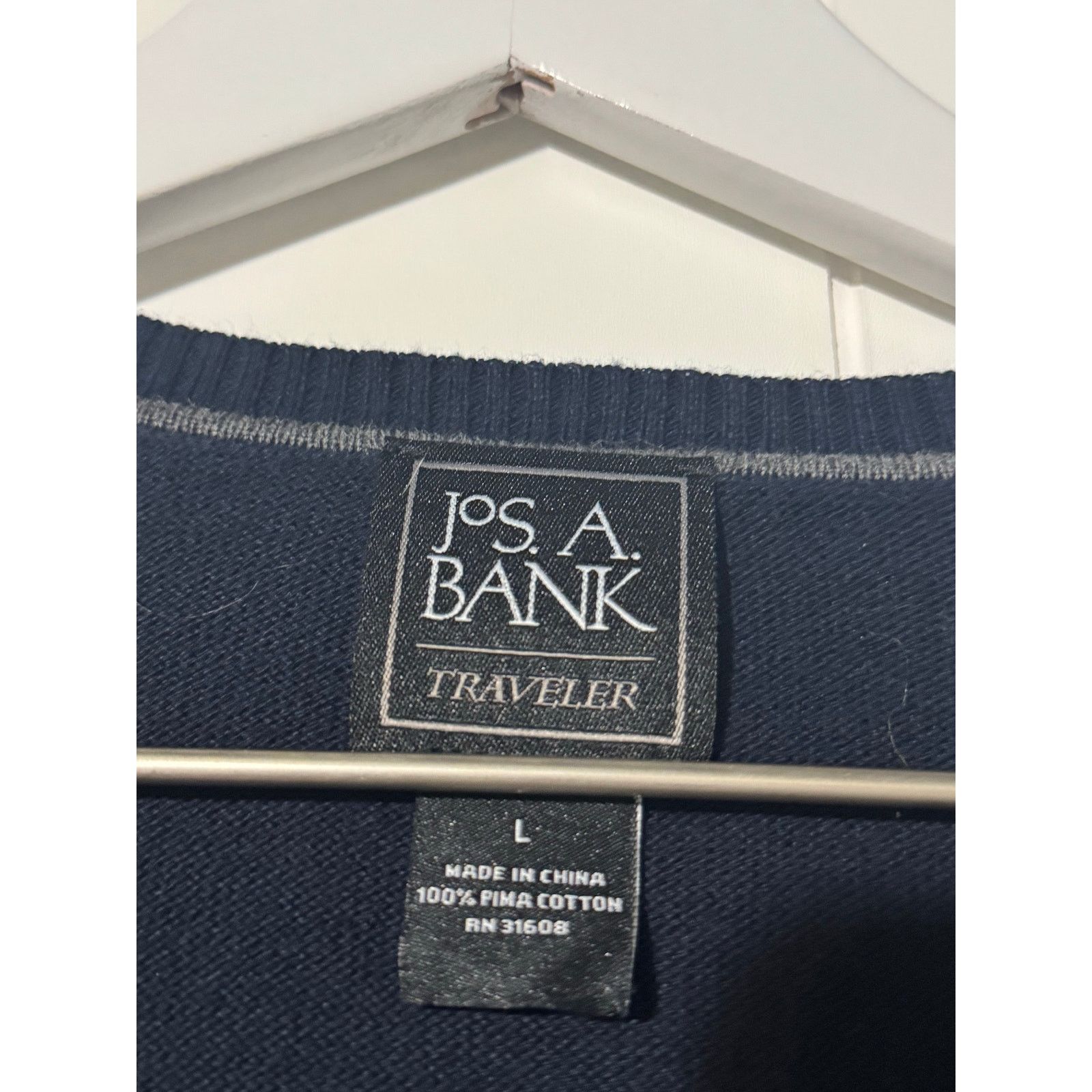 Jos. A. Bank Jos. A. Bank Traveler VNeck Tailored Fit Navy Sweater Large Size US L / EU 52-54 / 3 - 3 Thumbnail