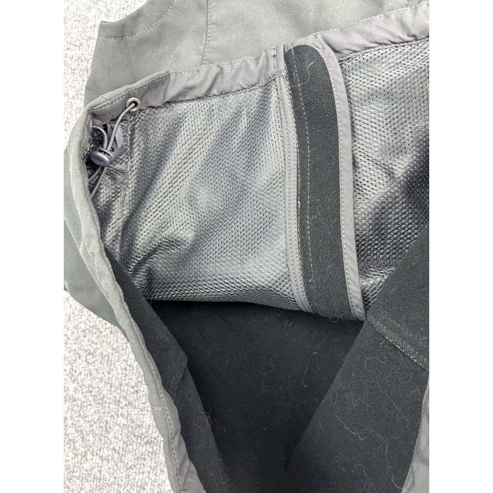 Eddie Bauer VINTAGE Eddie Bauer Vest Mens Small Gray Soft Shell Fleece Lined Outdoor Zip Pockets Size US S / EU 44-46 / 1 - 5 Thumbnail