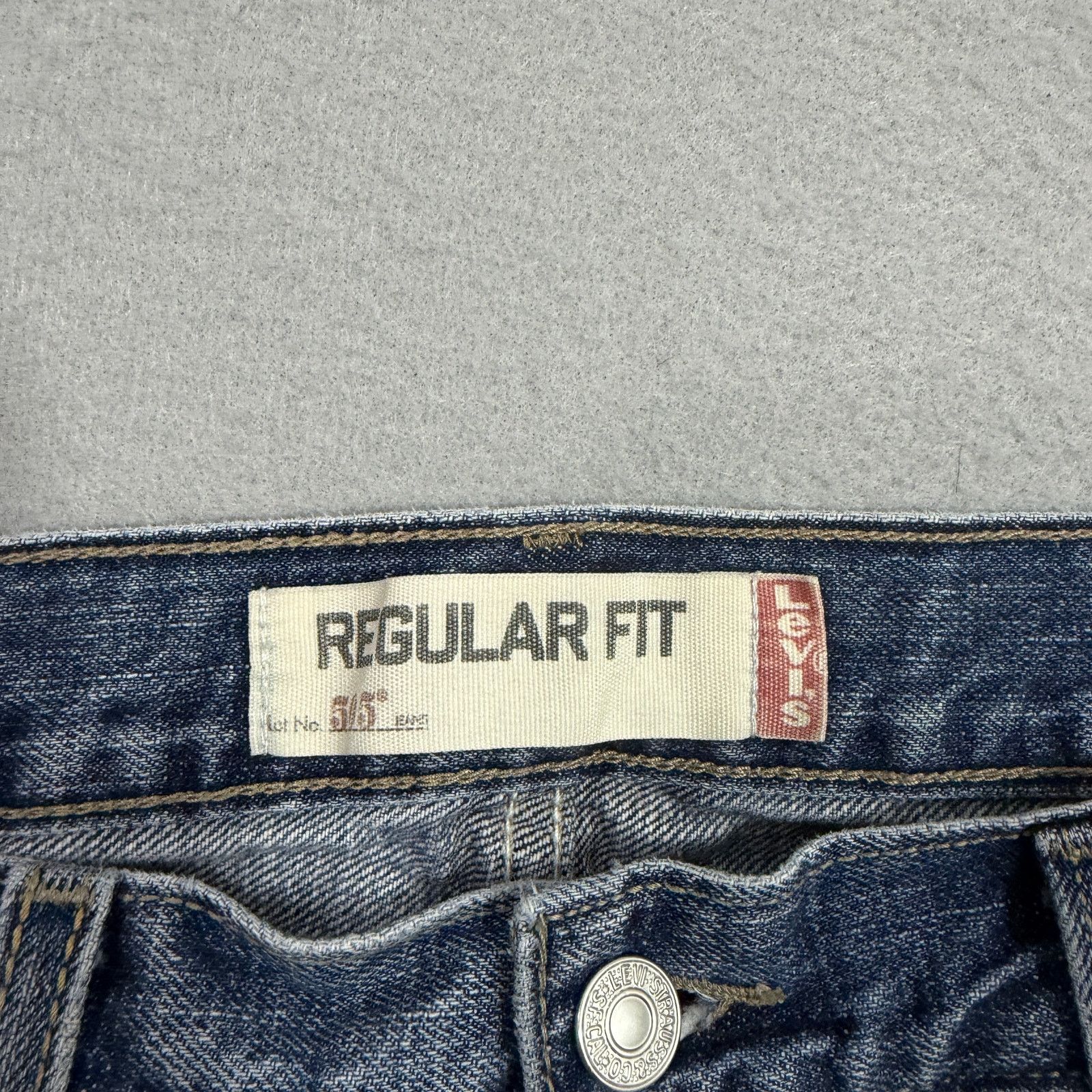 Levi's Vintage Levis 505 Regular Fit Jeans Mens 33x30 Faded 2006 Size US 33 - 4 Thumbnail