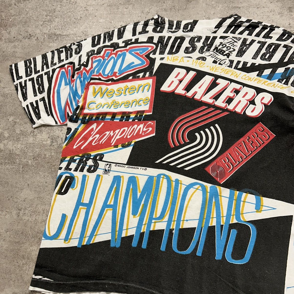 NBA × Vintage VTG PORTLAND TRAIL BLAZERS 1992 NBA FINALS T's AOP T-SHIRT Size US XL / EU 56 / 4 - 4 Thumbnail