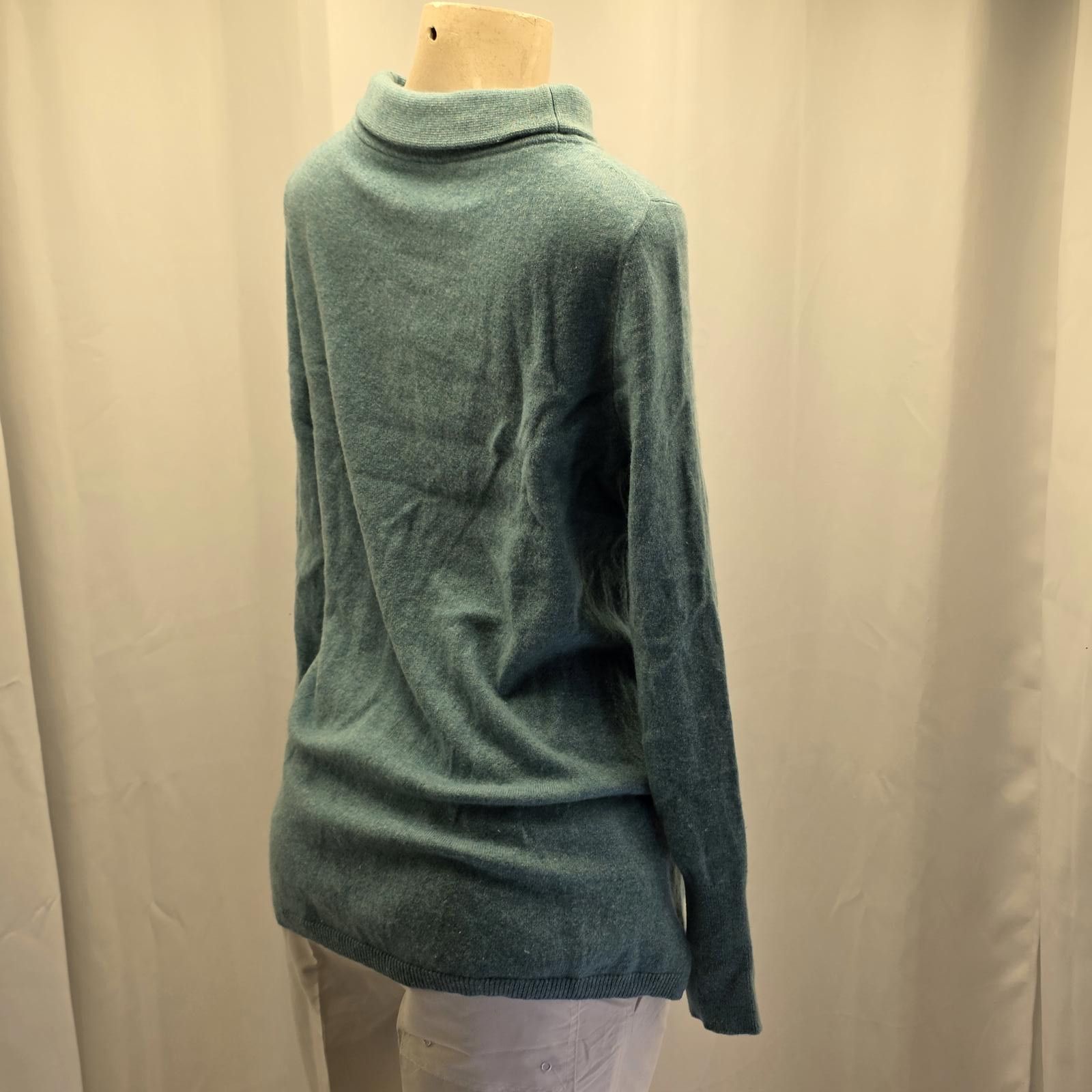Other Talbots Pure Cashmere Turtleneck Sweater Light Blue Aqua Size L / US 10 / IT 46 - 6 Thumbnail