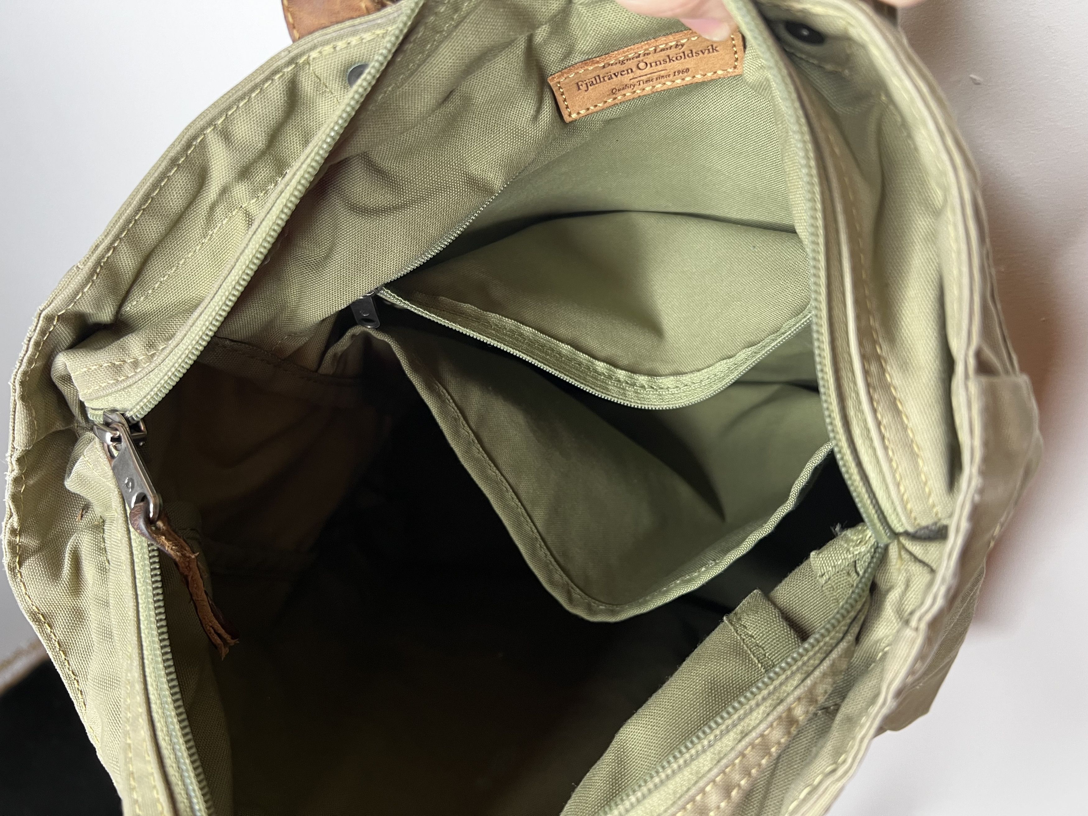 Longchamp FJALLRAVEN G-1000 TOTEPACK NO.1 TRAVEL SHOULDER BAG BACKPACK Size ONE SIZE - 7 Thumbnail