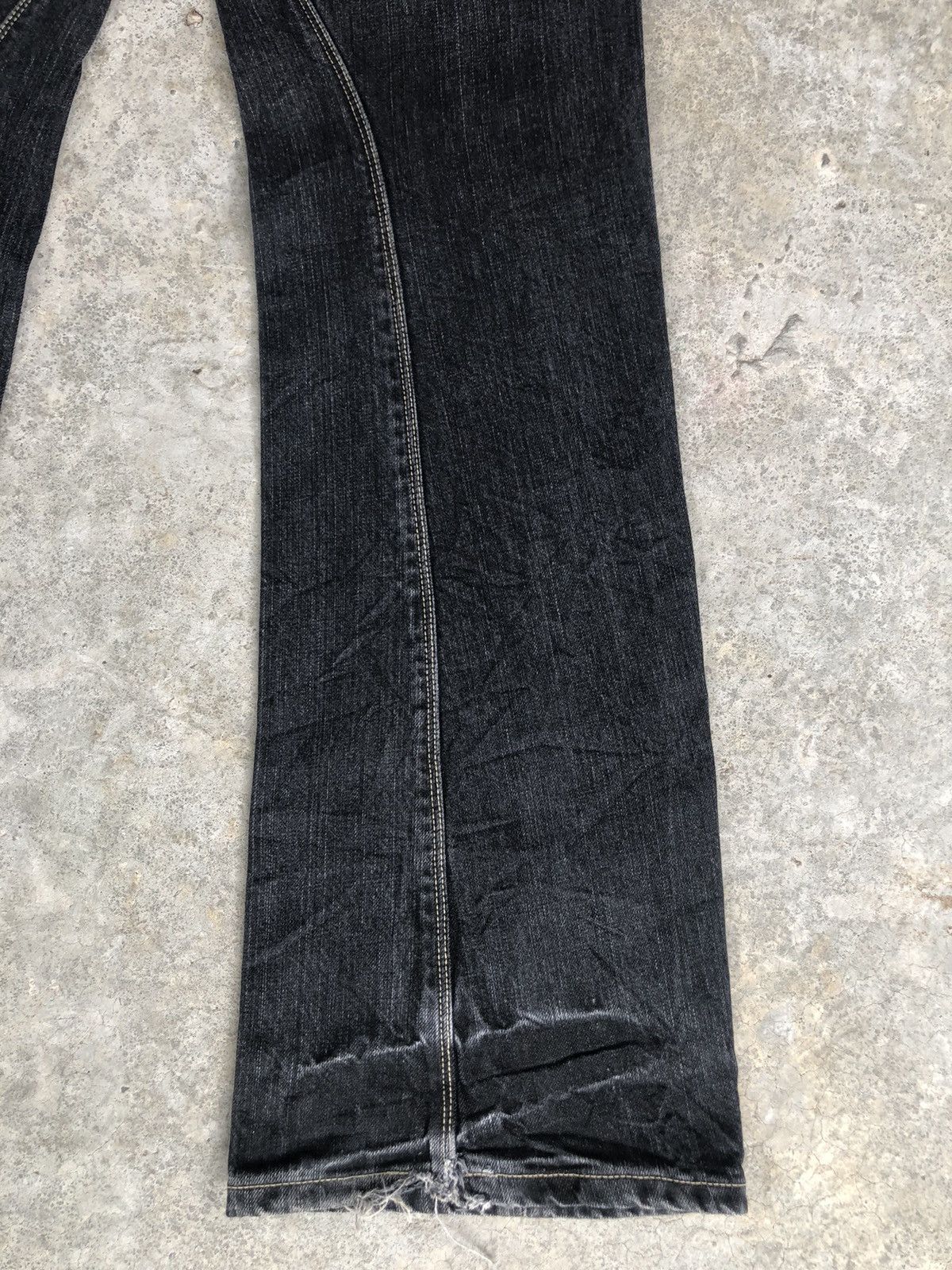 Levi's Y2k Levi’s Engineered Flared Jeans Distressed Size US 31 - 12 Thumbnail