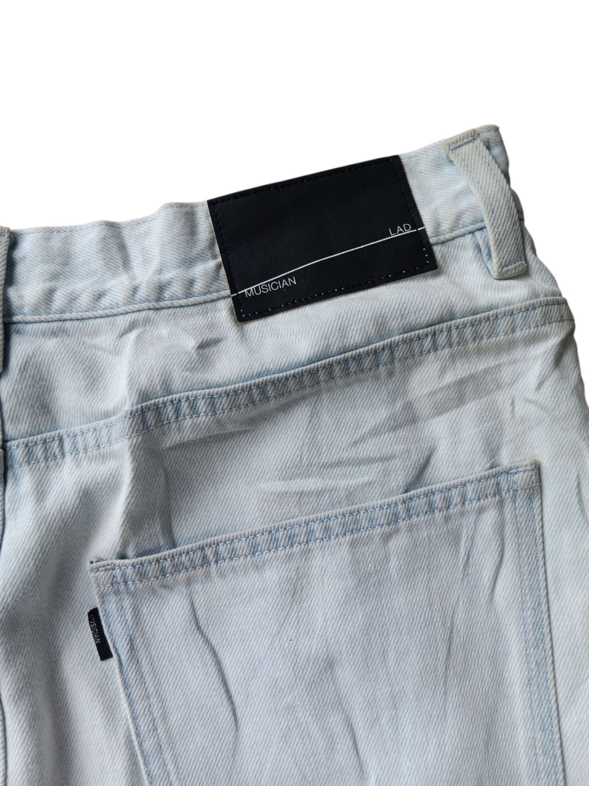 Lad Musician Splatter distressed light blue baggy jeans Size US 32 / EU 48 - 13 Thumbnail