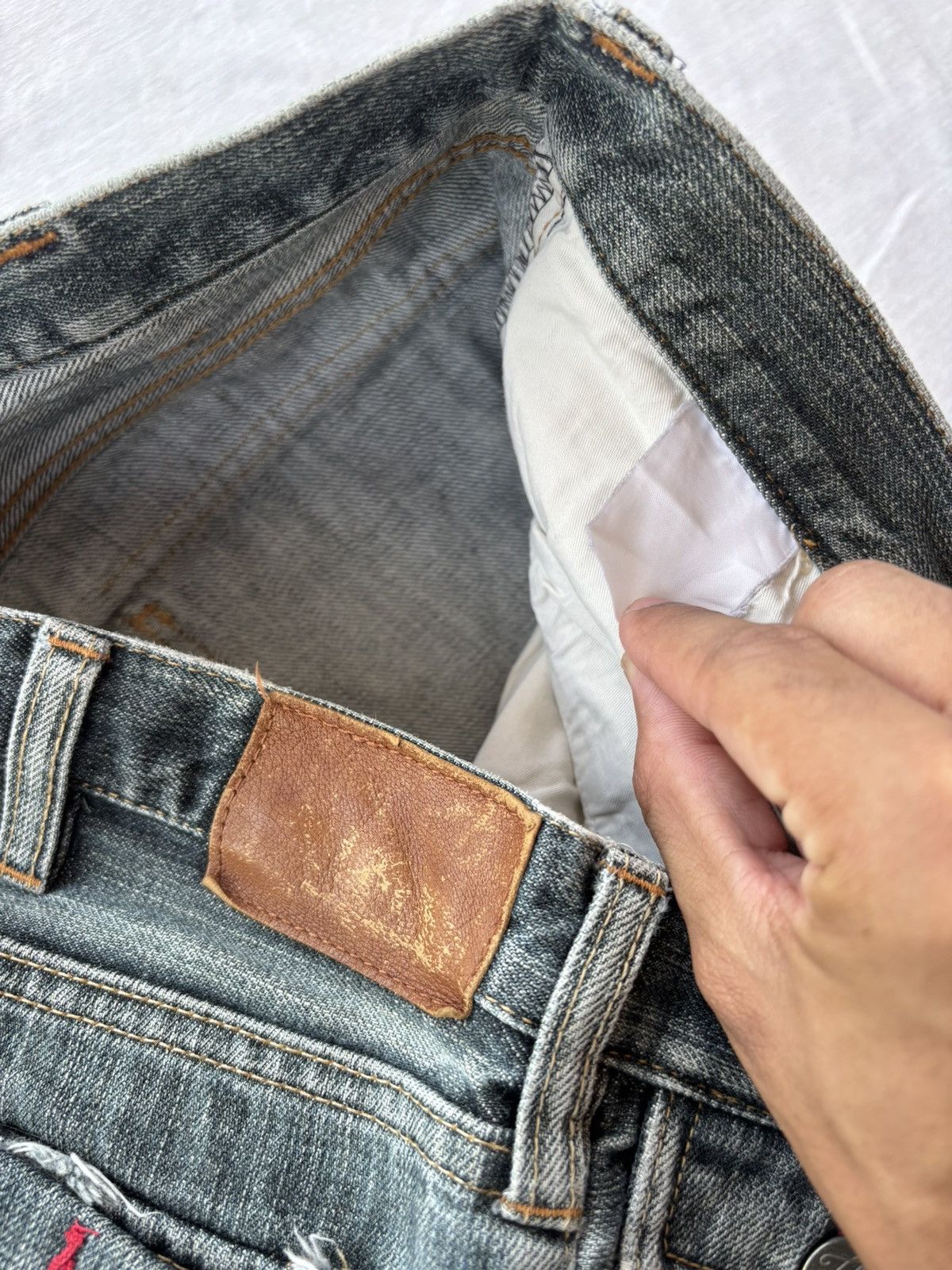 Takeo Kikuchi Vintage TAKEO KIKUCHI Distressed Denim Faded Jeans Size US 32 / EU 48 - 12 Thumbnail