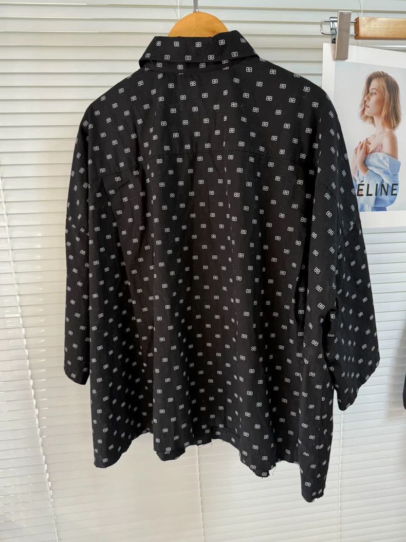 Balenciaga Balenciaga size 36 full of logo shirt 2504-Nextarrow Size US M / EU 48-50 / 2 - 2 Thumbnail