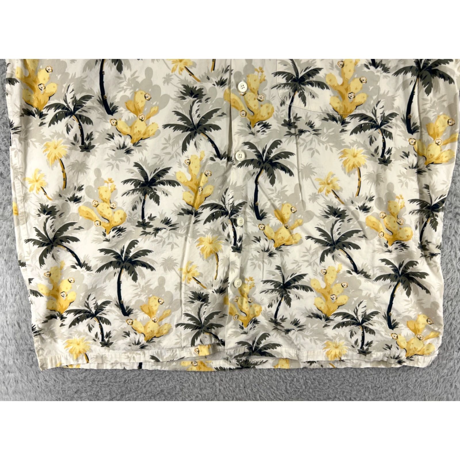 Nautica VINTAGE Nautica Hawaiian Shirt Men Medium Beige Floral Button-Up Adult M Beige Floral Hawaiian Aloha Beach Men Size US M / EU 48-50 / 2 - 7 Thumbnail