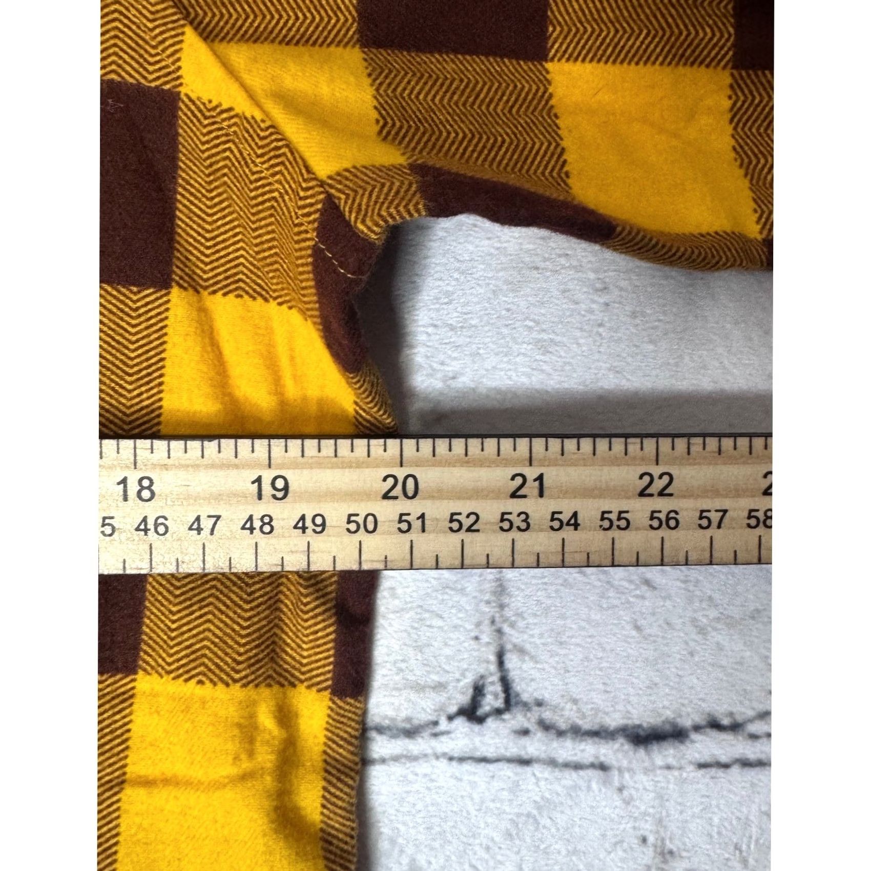 Vintage Magellan Outdoors Plaid Flannel Shirt Mens Small Button-Up Long Sleeve Casual Shiner Beer Patch Size US S / EU 44-46 / 1 - 6 Thumbnail
