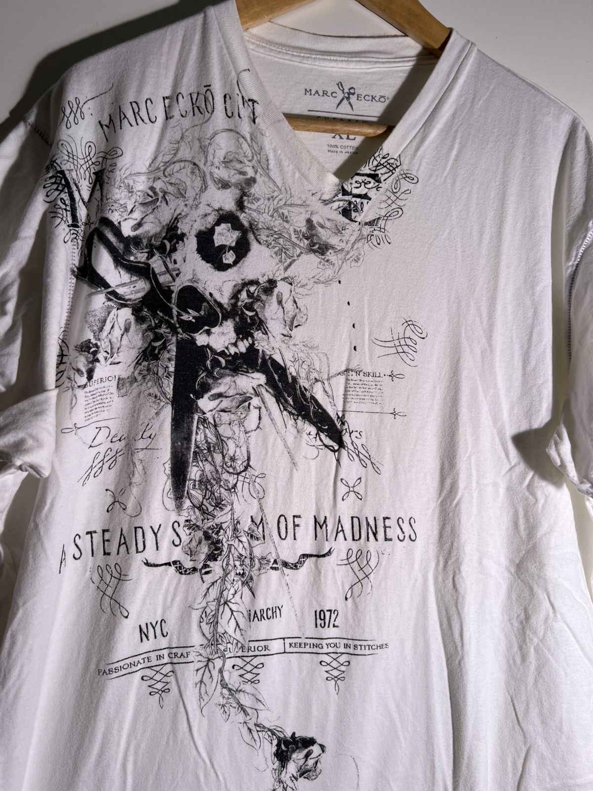 Vintage 2000’s Y2K VTG Vintage Marc Ecko Skull Scissors Goth T Shirt Size US XL / EU 56 / 4 - 3 Thumbnail