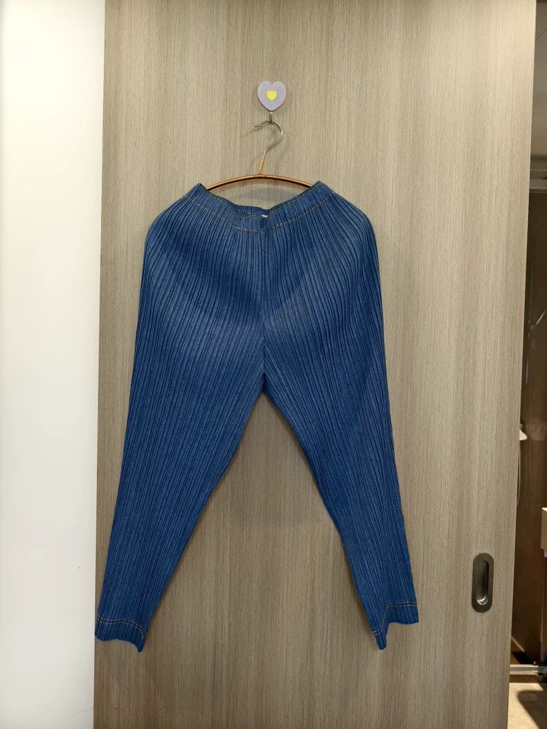 Issey Miyake issey miyake size:2 Blue pleated pants Size 42" / US 20 - 1 Thumbnail