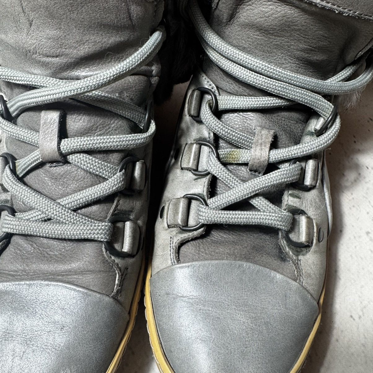 Alexander McQueen × Puma vintage alexander mcqueen x puma fuzzy sneakers rare 25 cm Size US 9 / IT 39 - 6 Thumbnail