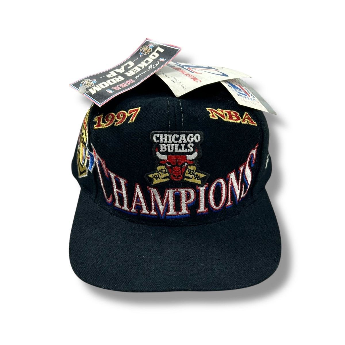 NBA VTG 90s CHICAGO BULLS LOGO ATHLETIC 1997 CHAMPIONS SNAPBACK Size ONE SIZE - 1 Thumbnail