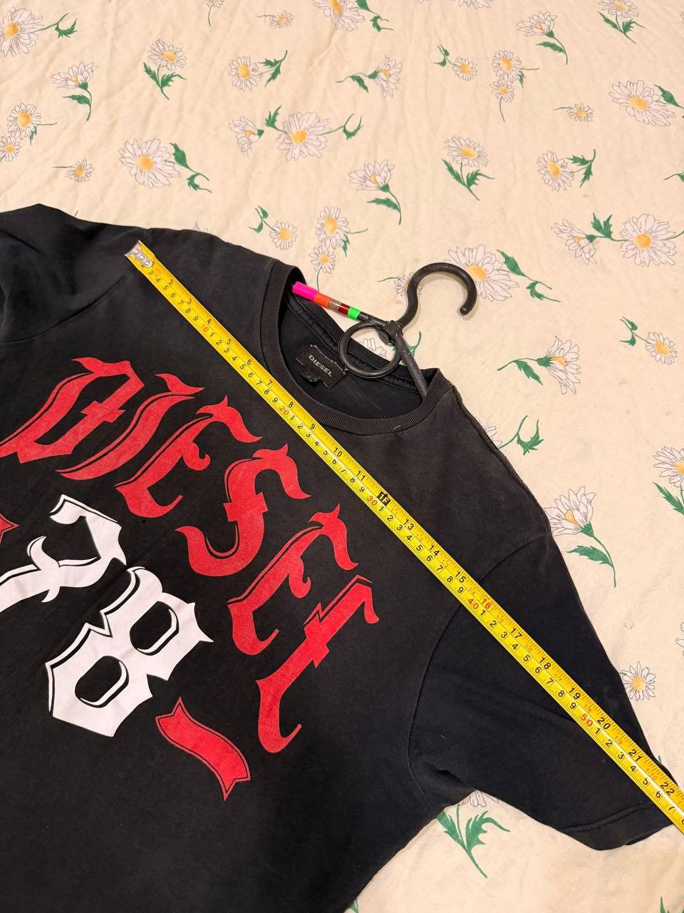 Diesel Y2K white T-shirt Diesel Vintage big logo streetwear Size US S / EU 44-46 / 1 - 9 Thumbnail