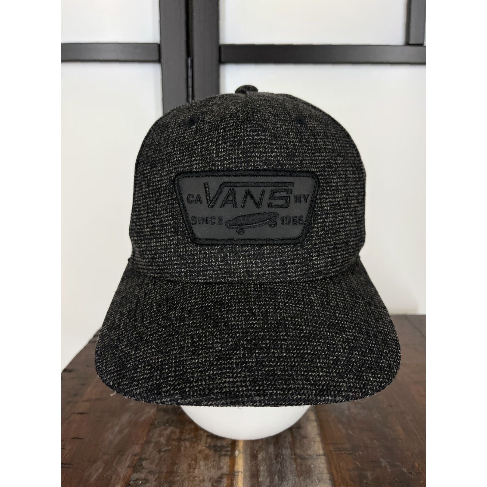 Vans VANS Hat Cap Snap Back Adult One Size Gray 90s Classic Sports Skateboard Casual Travel Men Beanie? Size ONE SIZE - 2 Thumbnail