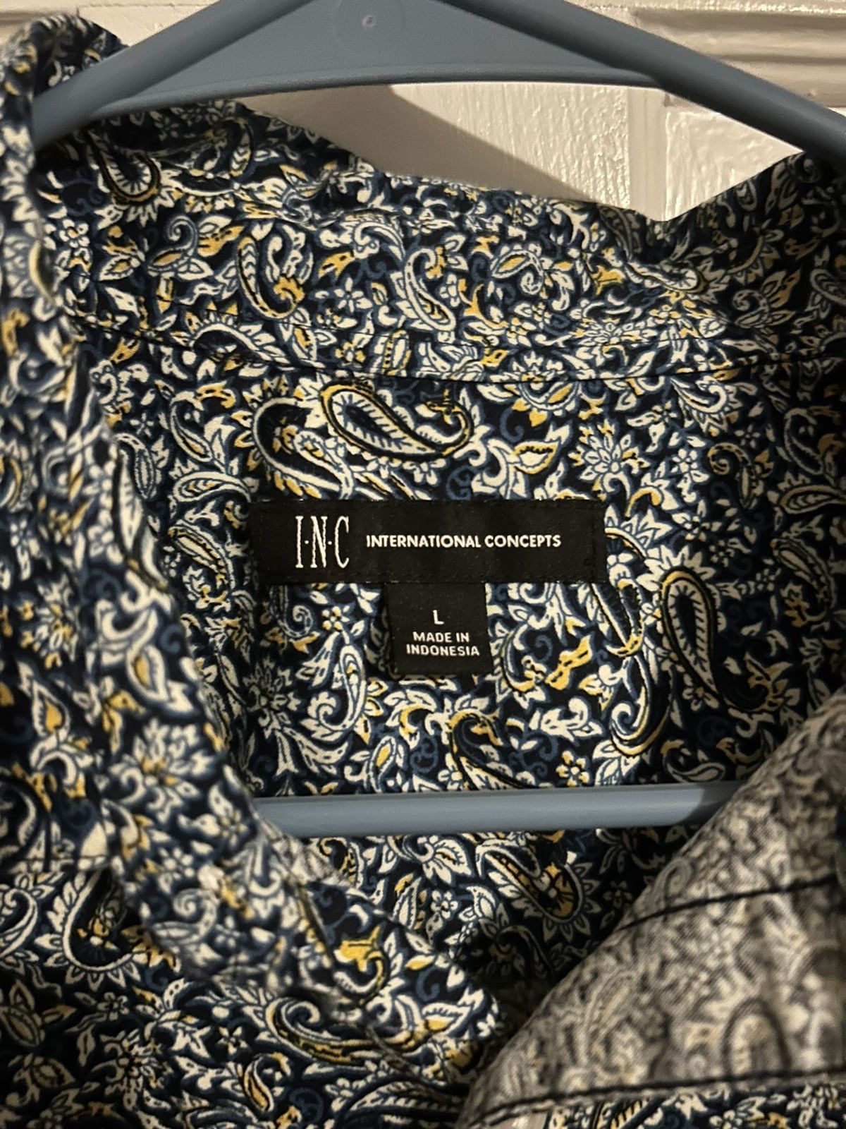 I.N.C Blue and yellow paisley button down Size US L / EU 52-54 / 3 - 3 Thumbnail