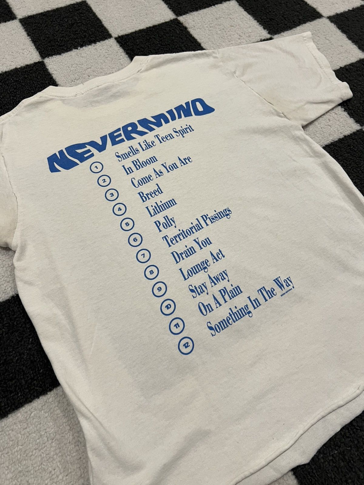 Vintage Vintage 2002 Nirvana Nevermind Tee Size US S / EU 44-46 / 1 - 7 Thumbnail