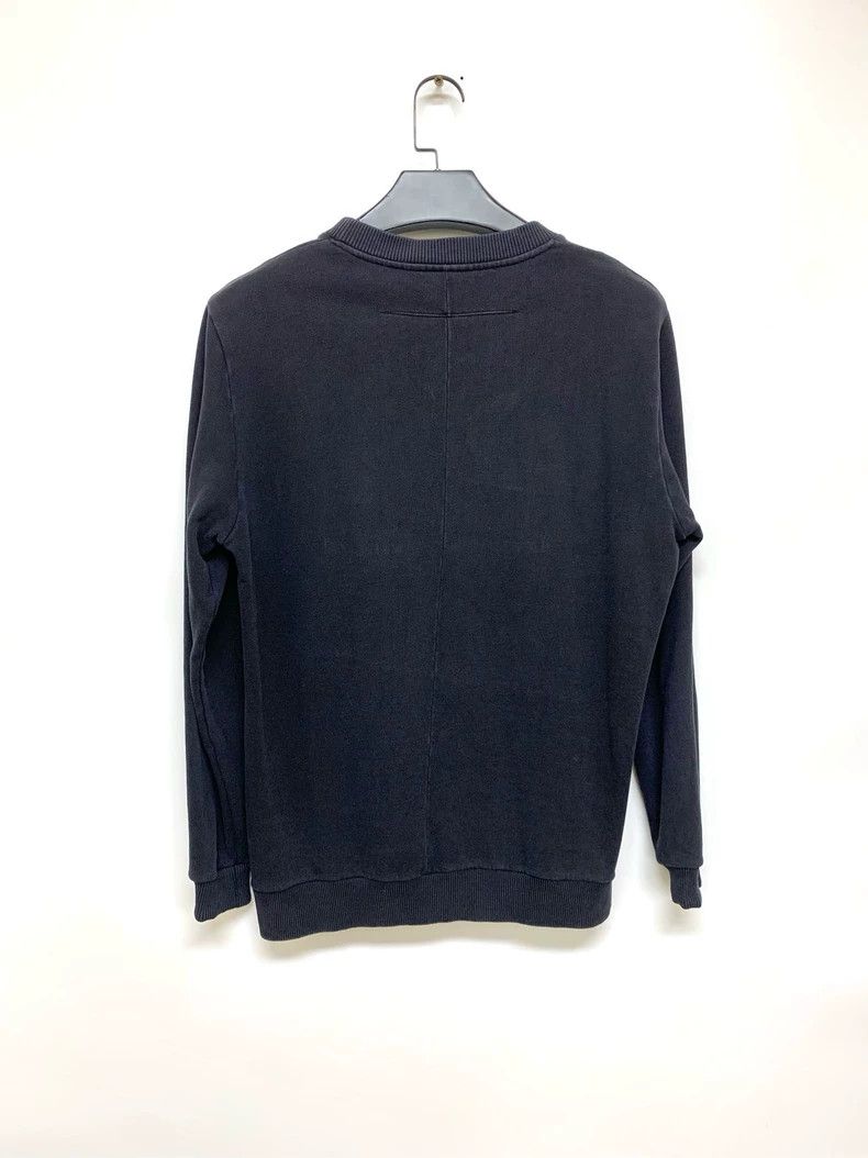 Givenchy Givenchy Shark crewneck sweater, size Xs, shoulder width 4 Size US XS / EU 42 / 0 - 6 Thumbnail