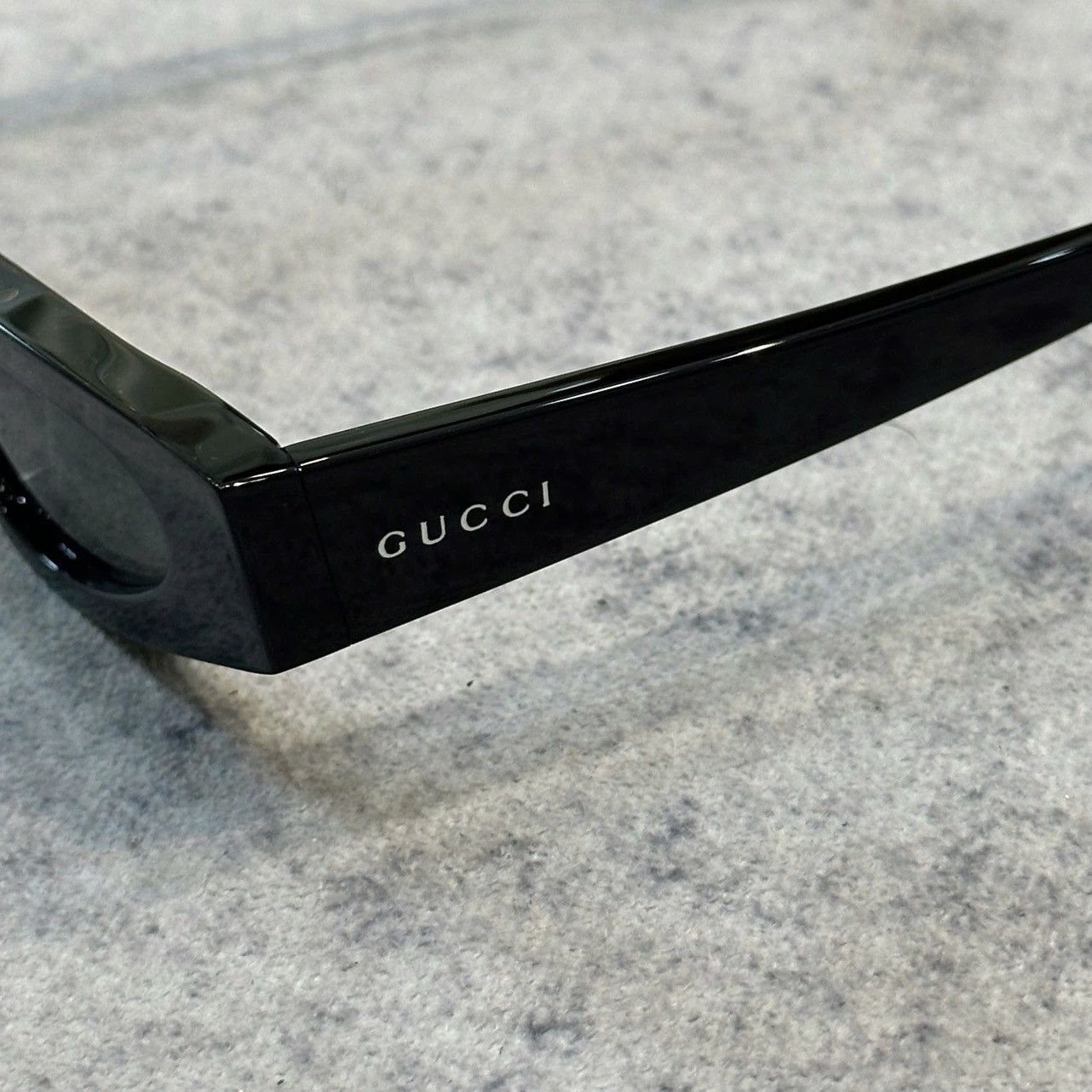 Gucci GUCCI GG1779S 001 Size ONE SIZE - 2 Thumbnail