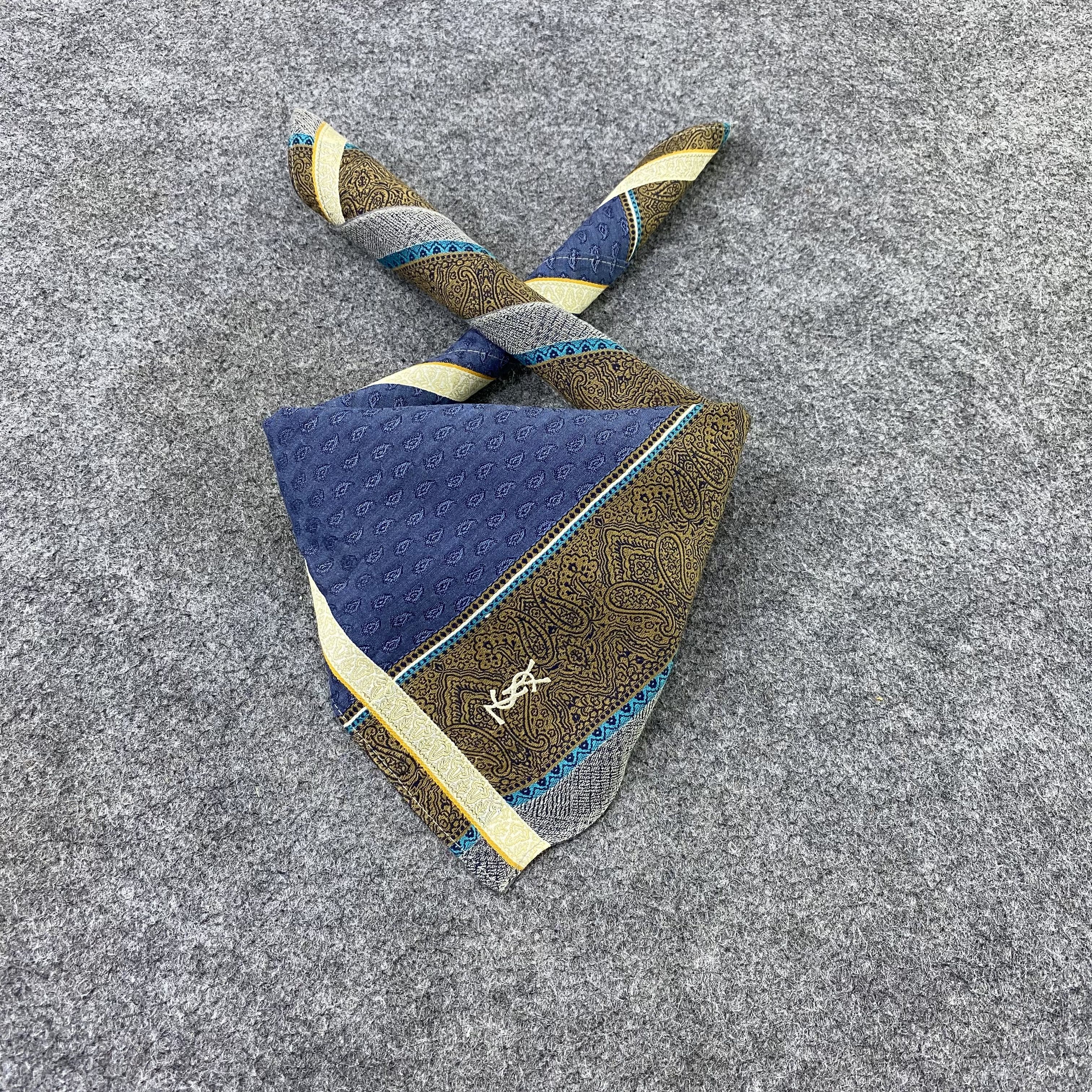 Designer Yves Saint Laurent Handkerchief / Bandana /Neckerchief-B1493 Size ONE SIZE - 2 Thumbnail