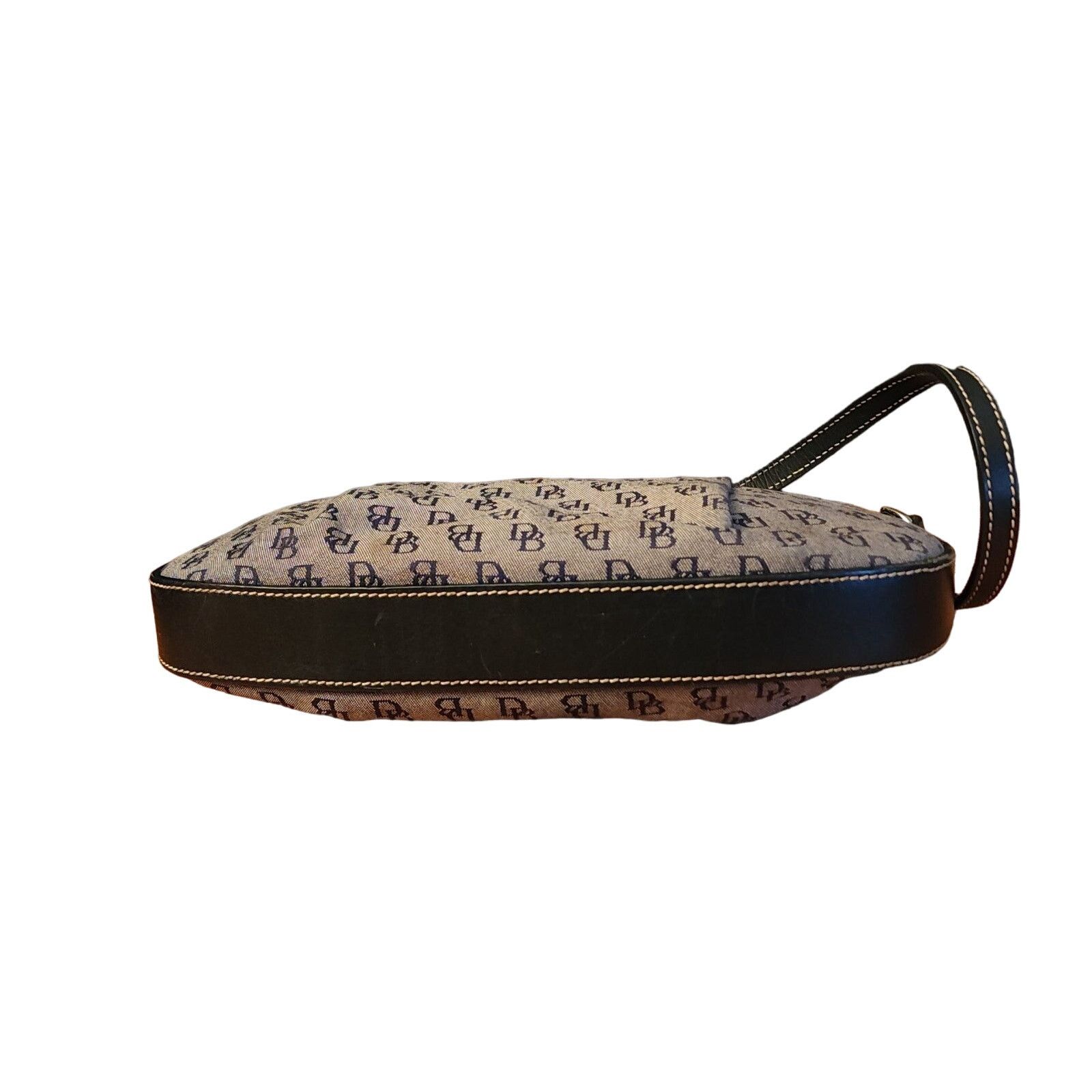 Dooney & Bourke Dooney & Bourke Grey Black Canvas Leather Trim Shoulder Bag Size ONE SIZE - 6 Thumbnail