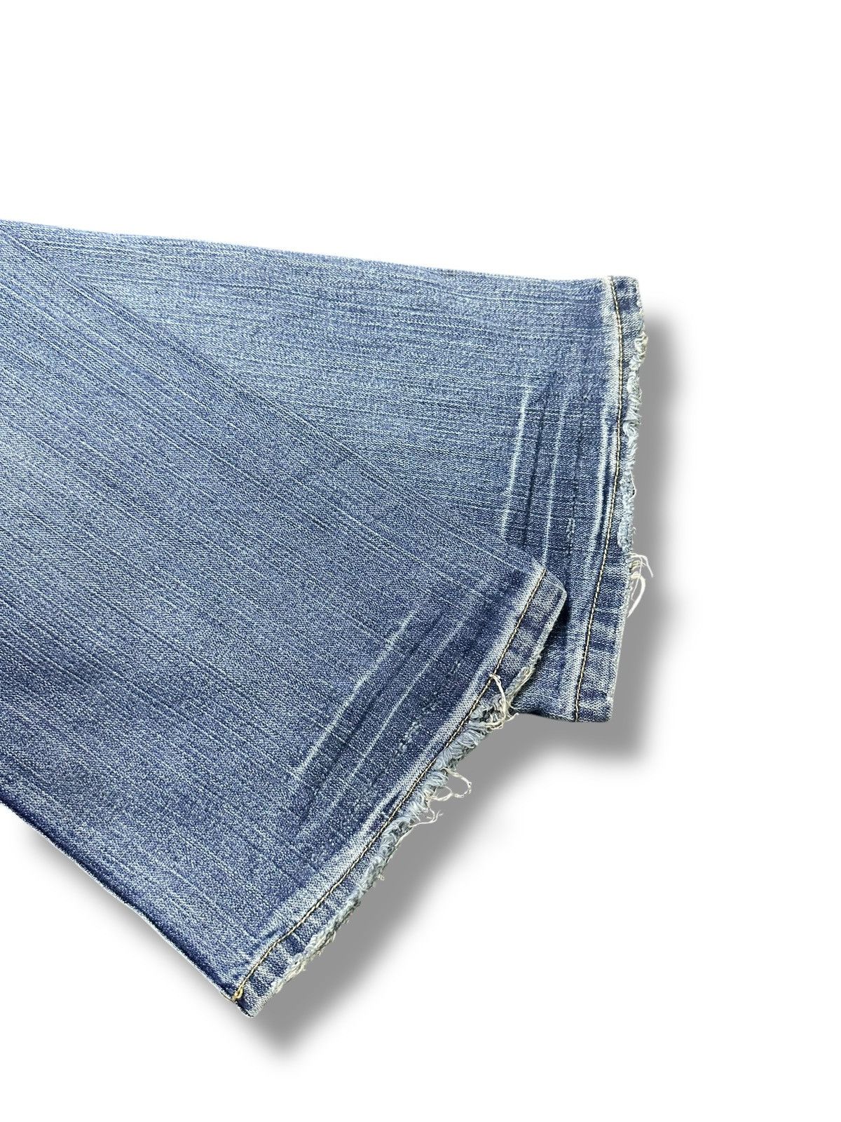 Other Vintage Distressed Limbo Denim Straight Leg Light BlueWash Size US 34 / EU 50 - 14 Thumbnail