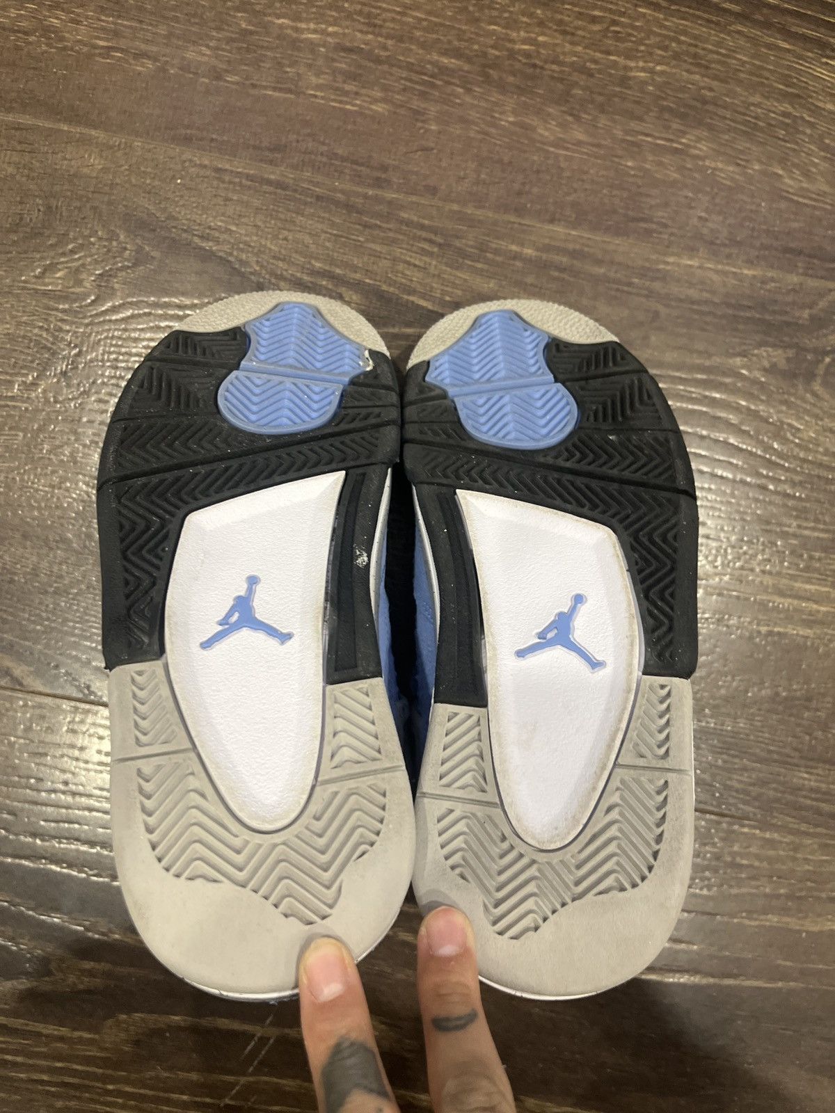 Jordan Brand Jordan 4 Retro University Blue Size US 6 / IT 36 - 4 Thumbnail