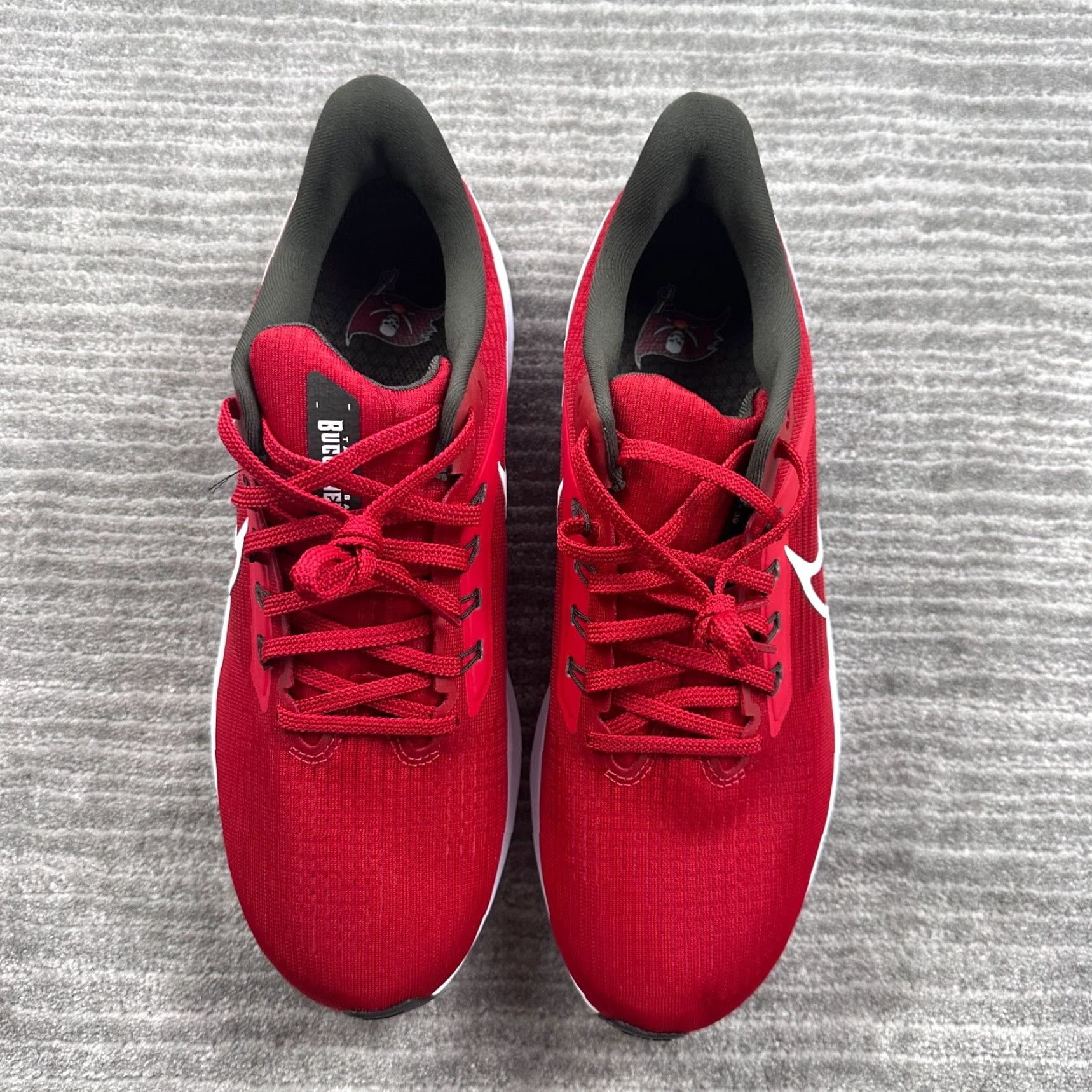 Nike Nike Air Zoom Pegasus 39 Mens 11.5 NFL Tampa Bay Buccaneers Red 2022 Size ONE SIZE - 4 Thumbnail