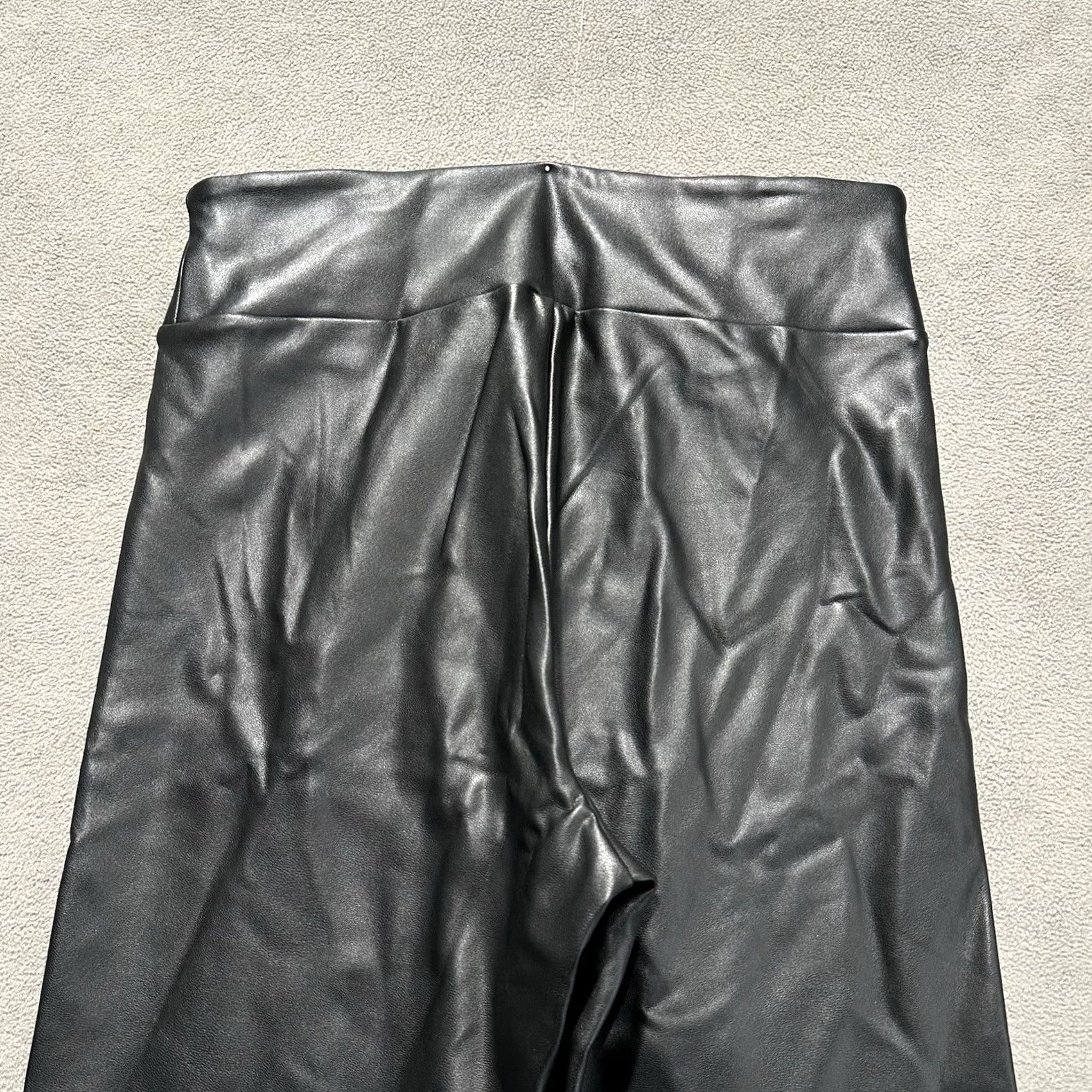 Abercrombie & Fitch Abercrombie & Fitch Leggings Womens Black Small Faux Leather Skinny EUC Size 28" / US 6 / IT 42 - 4 Thumbnail